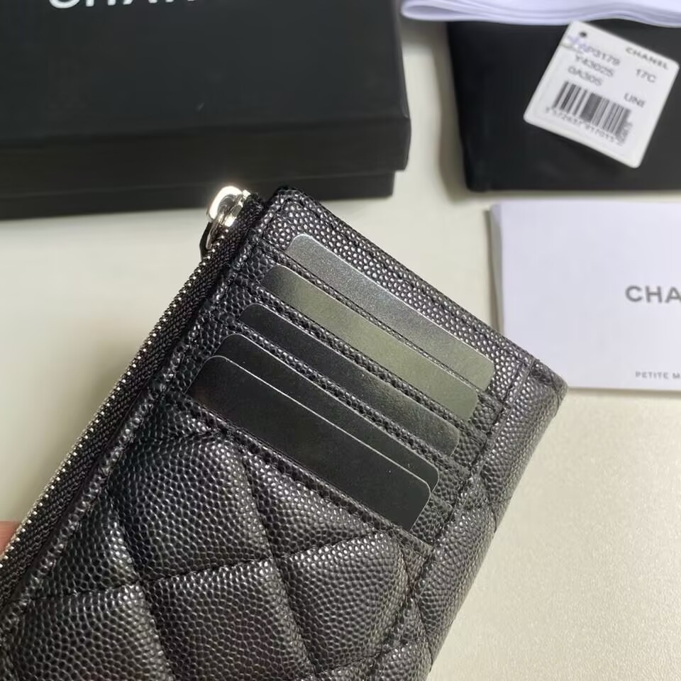 Ch*el Classic Zipped Card Holder 8.5 x 13.3 x 2.9cm