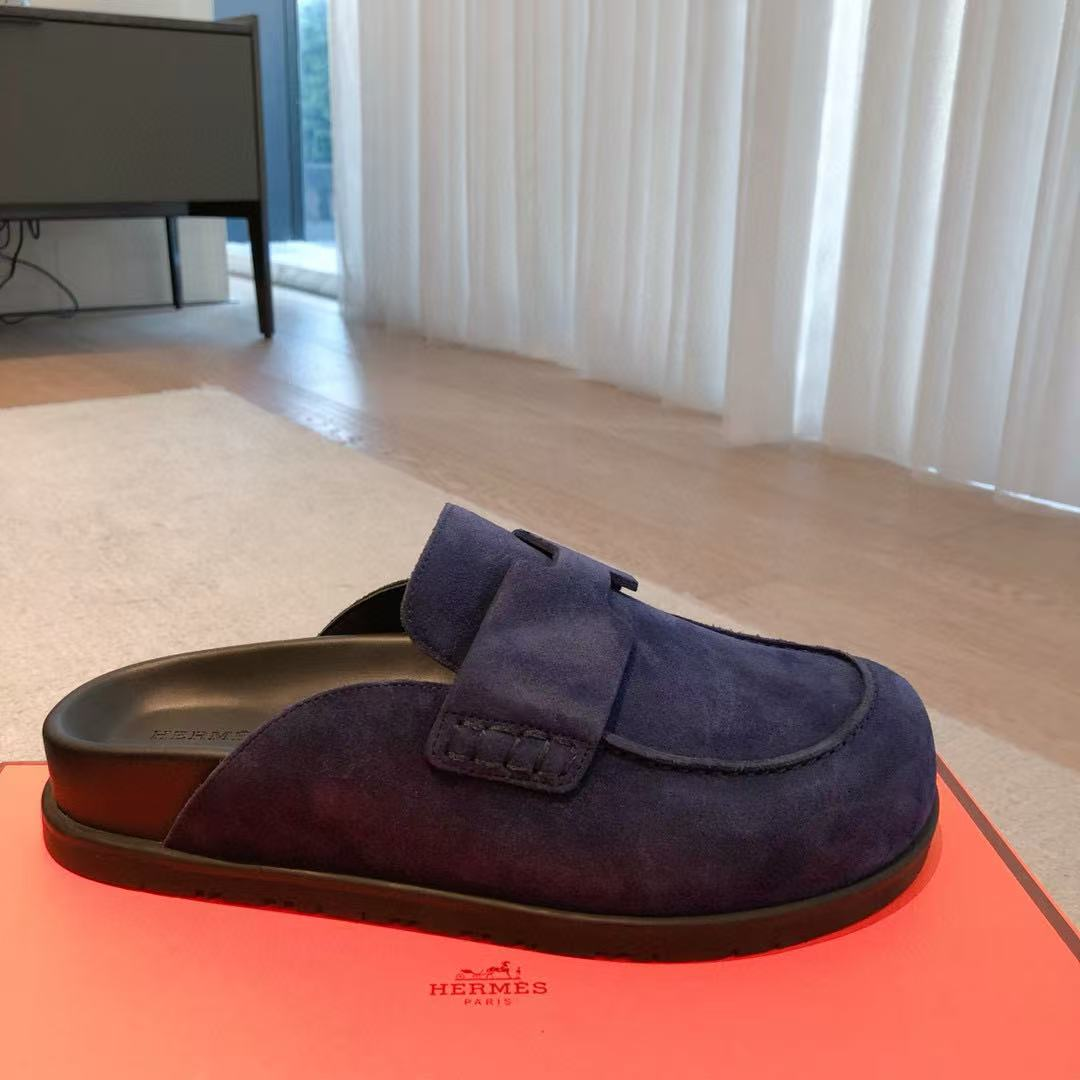 UA Hermès slippers