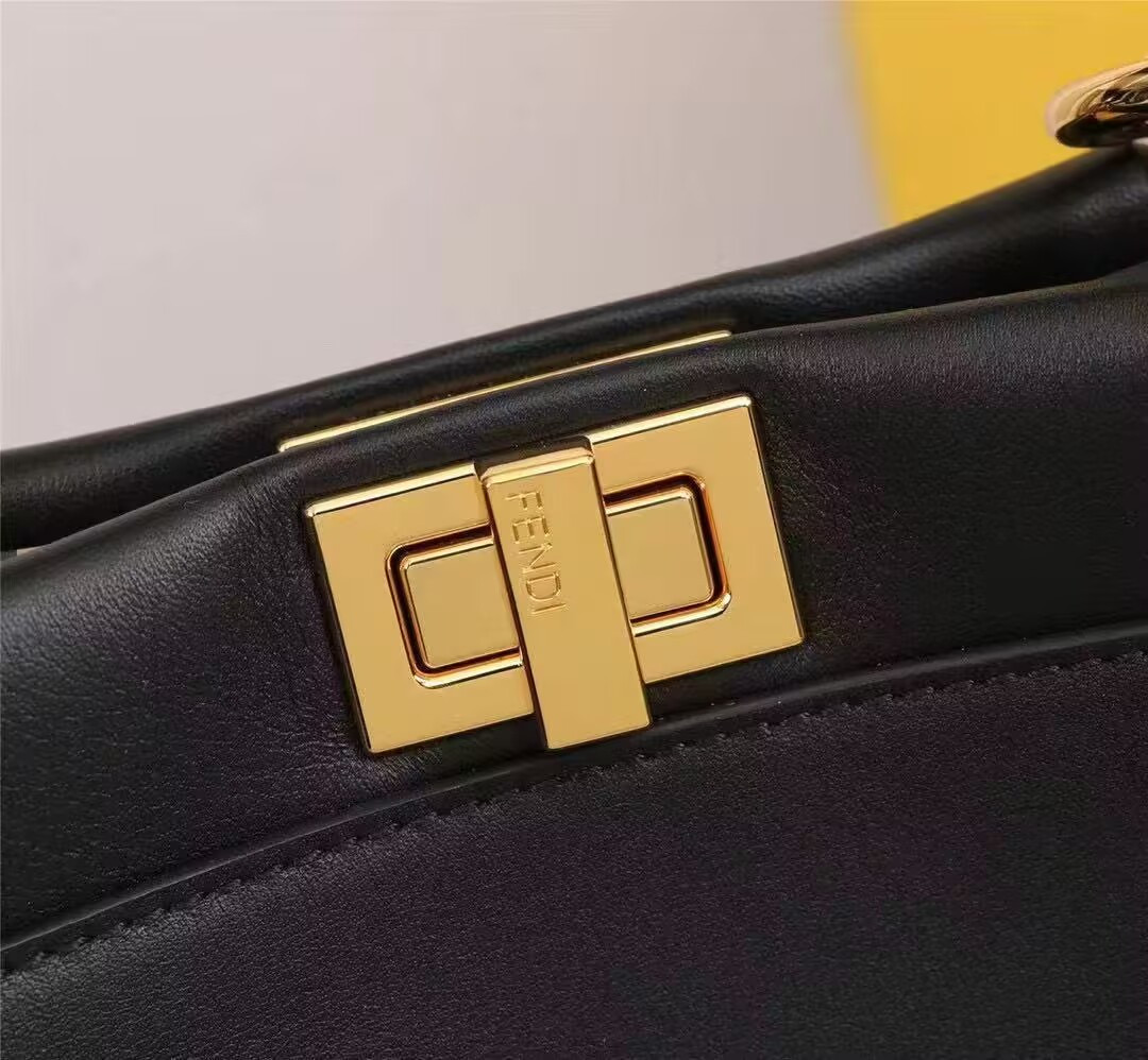 F**di 8315C Peekaboo bag 23x9x20cm