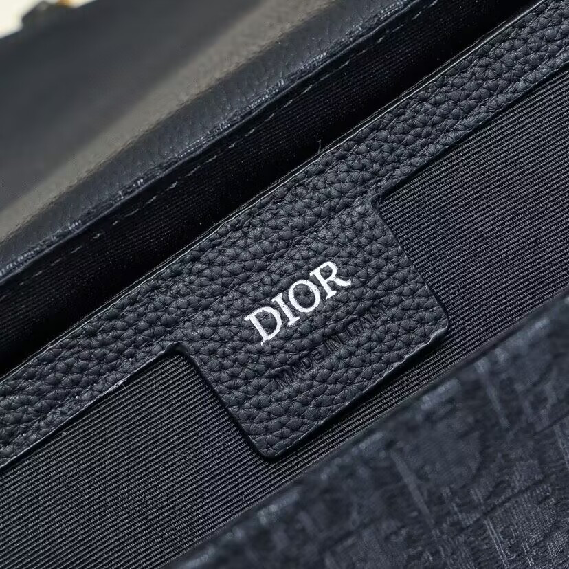 D*0r Saddle Messenger Bag with Flap 23 x18 x6cm