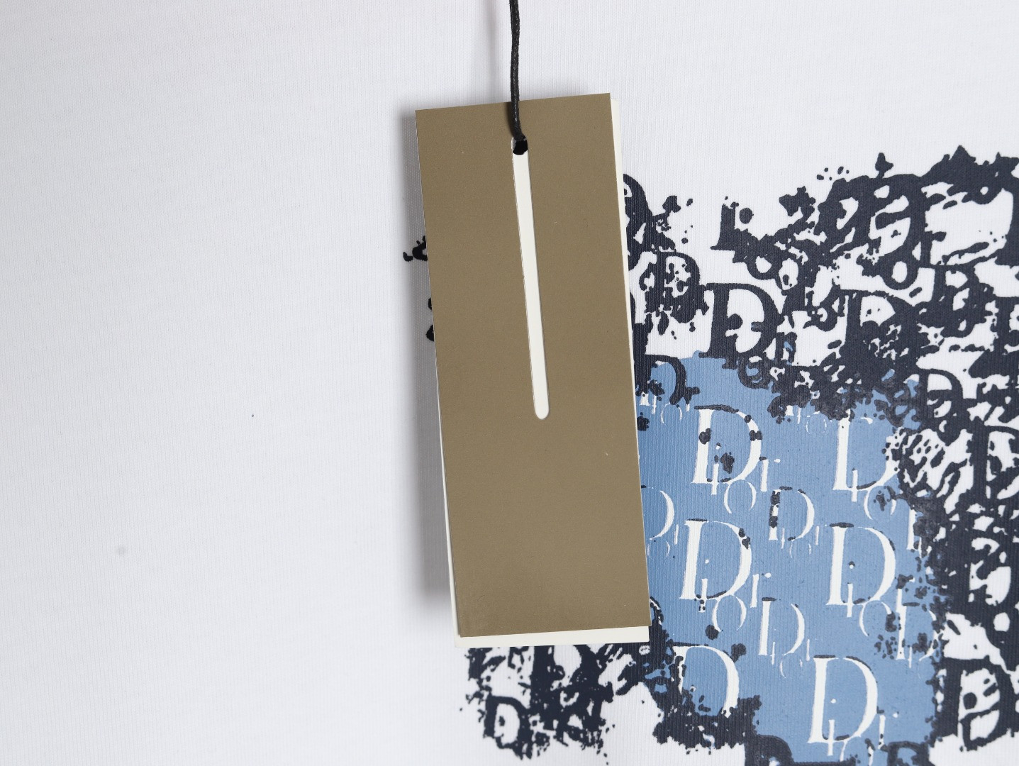 D*0r Short-sleeved T-shirt