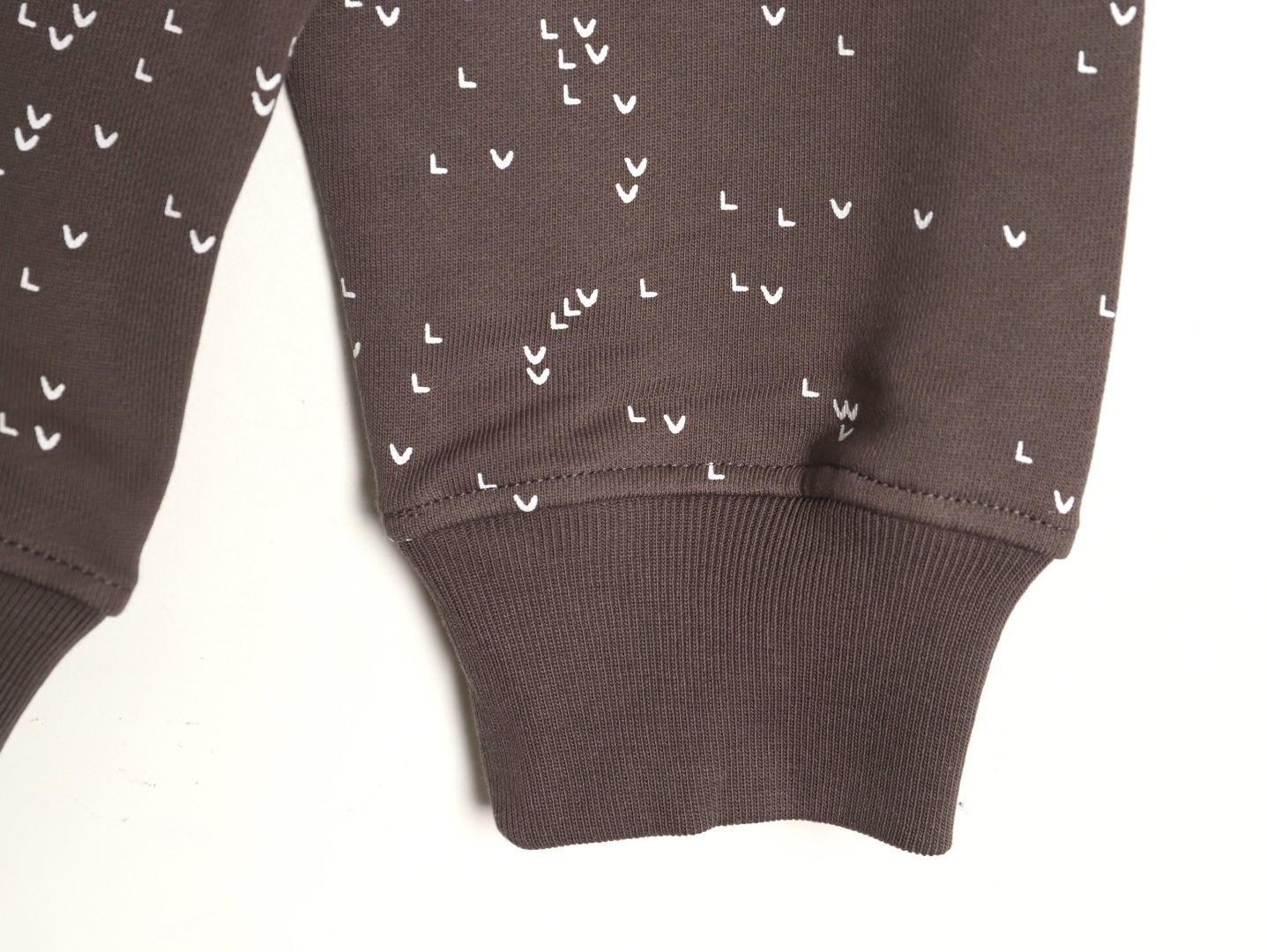 L0*is V*t0n 25Fw Hoodies