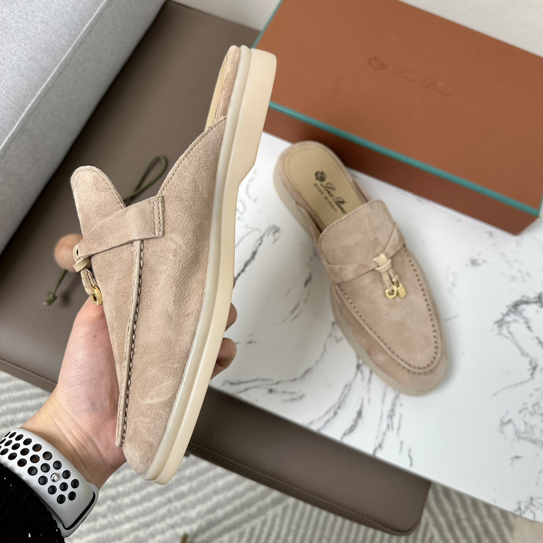 UA L**o p*ana Babouche Charms Walk Loafers