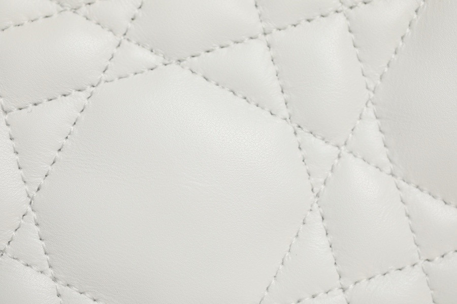 Lambskin Cannage Medium D*0r Vibe Hobo Bag White