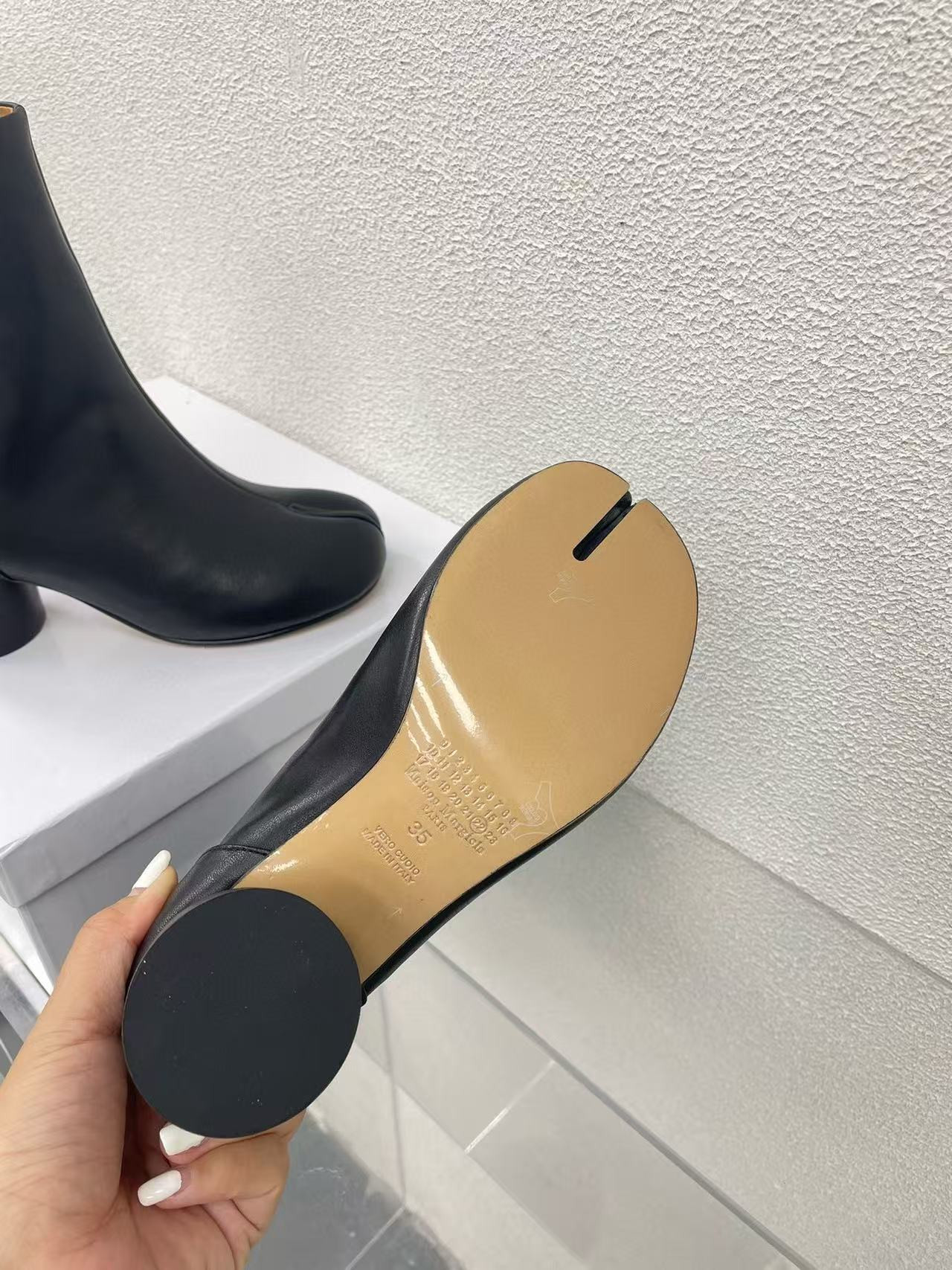 UA Maison Margiela Tabi Ankle Boots