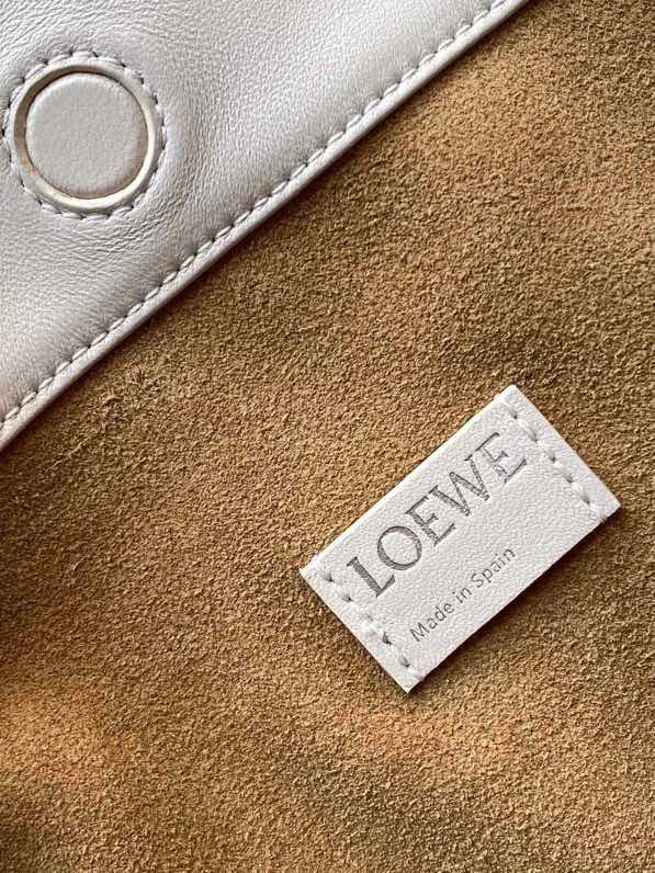 L0ew* Medium Flamenco purse in mellow nappa lambskin 30x10.5x20cm