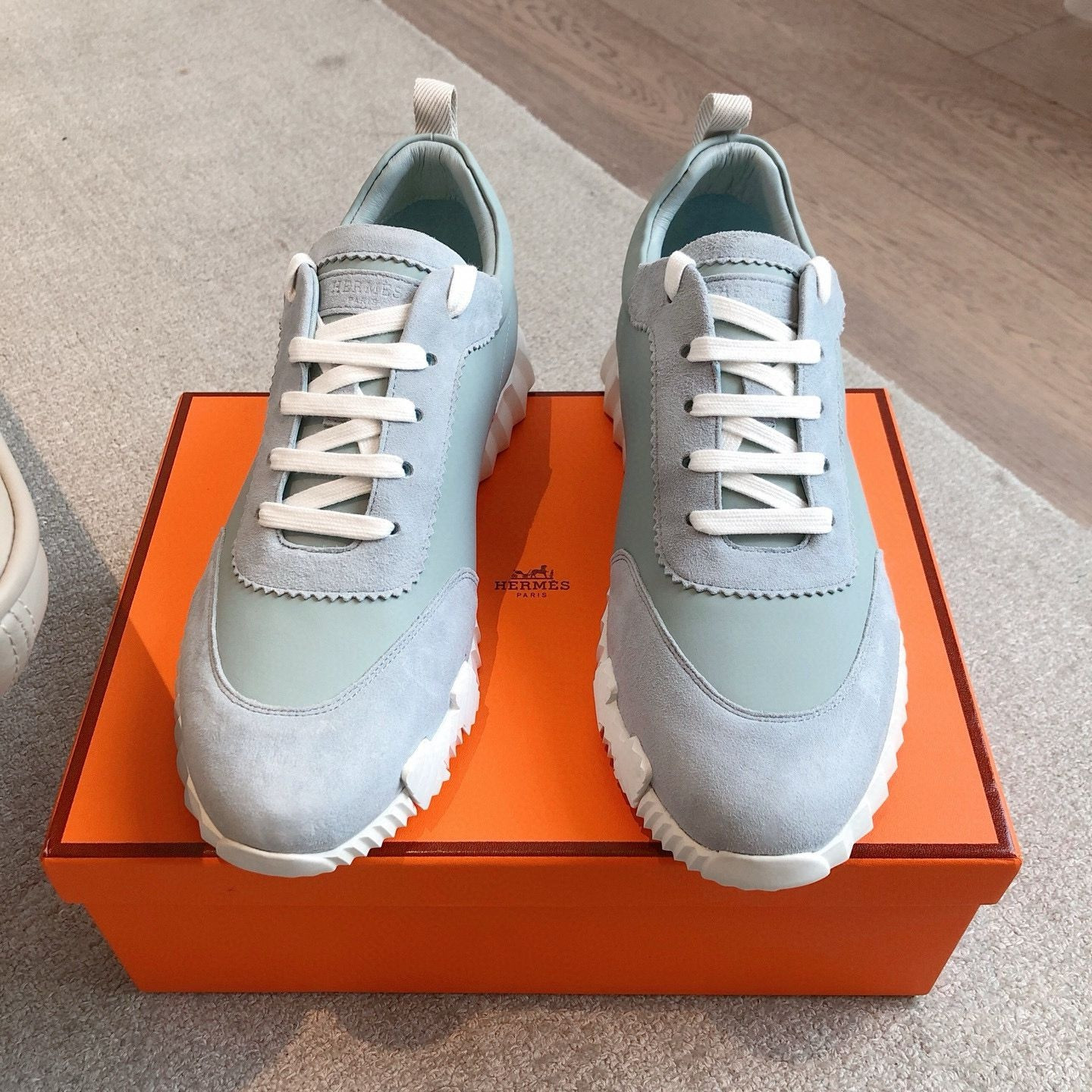 UA Hermès Bouncing Sneaker