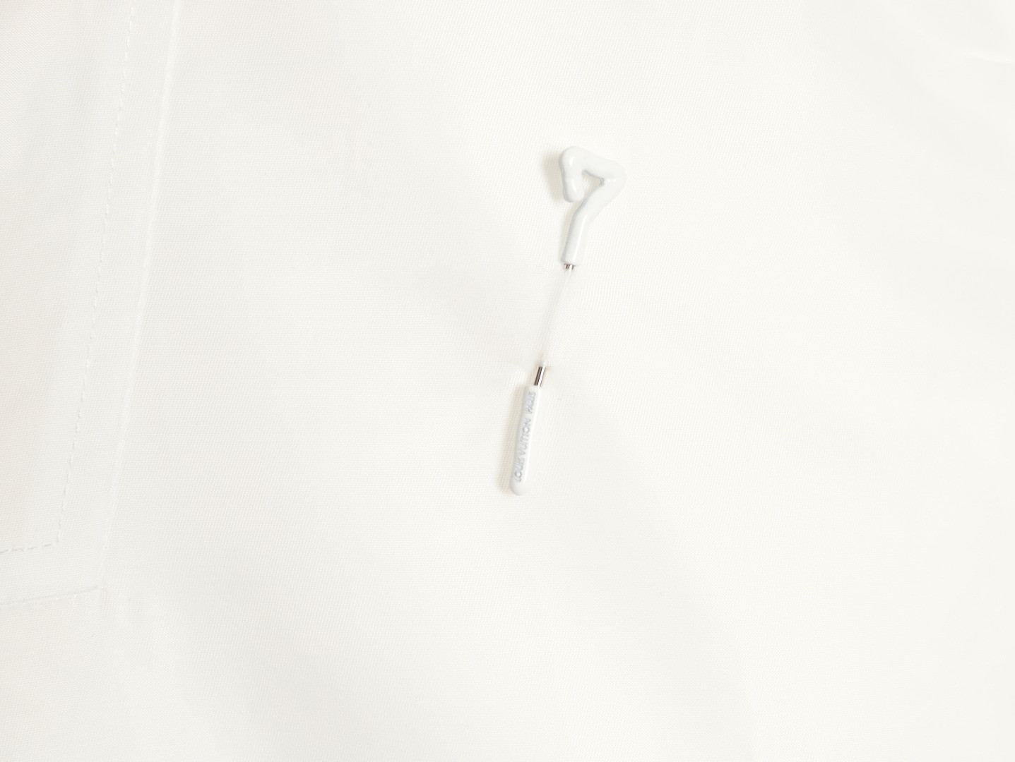 L0*is V*t0n LV Reversible Coats