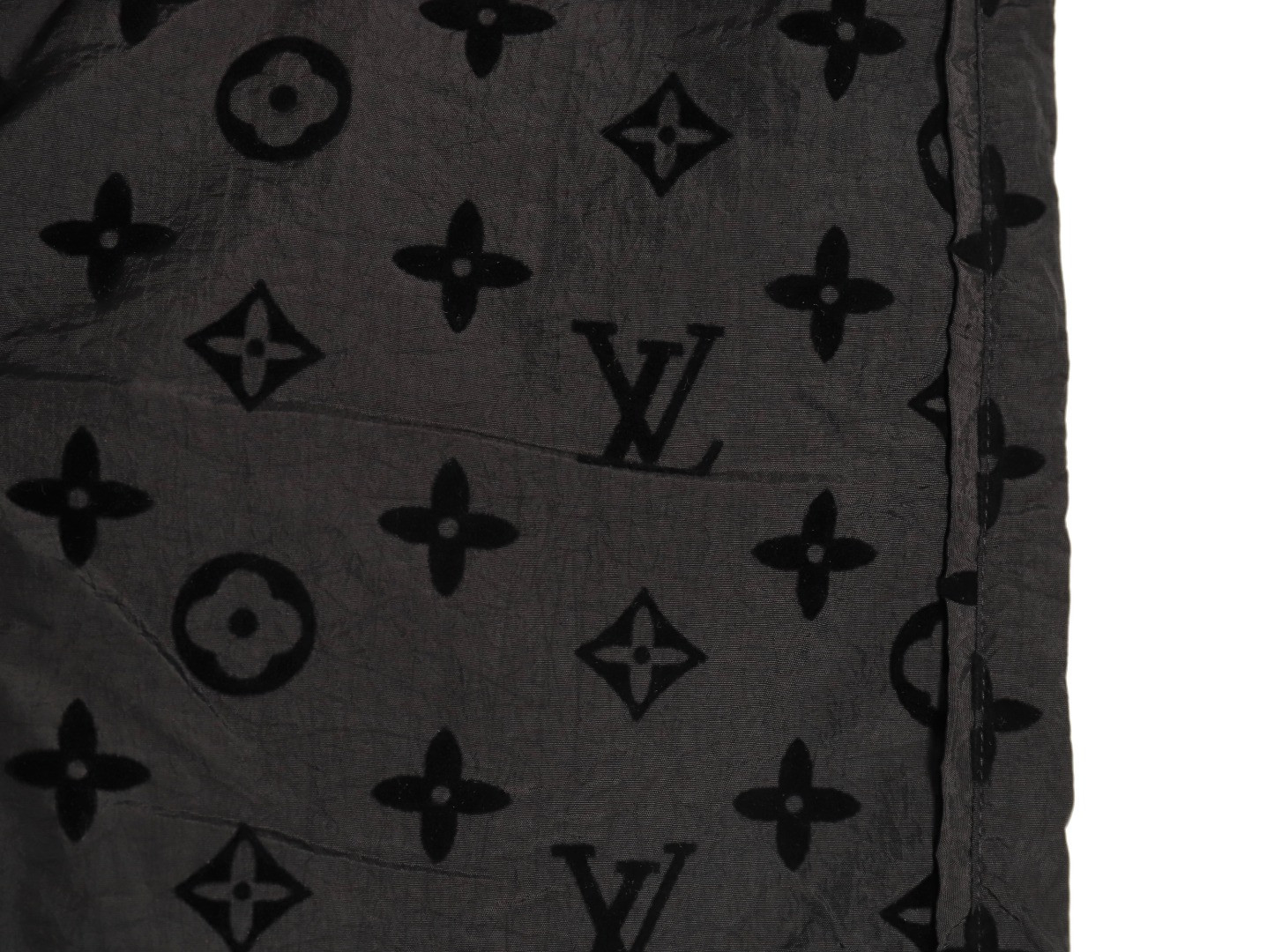 L0*is V*t0n LV 25ss shorts