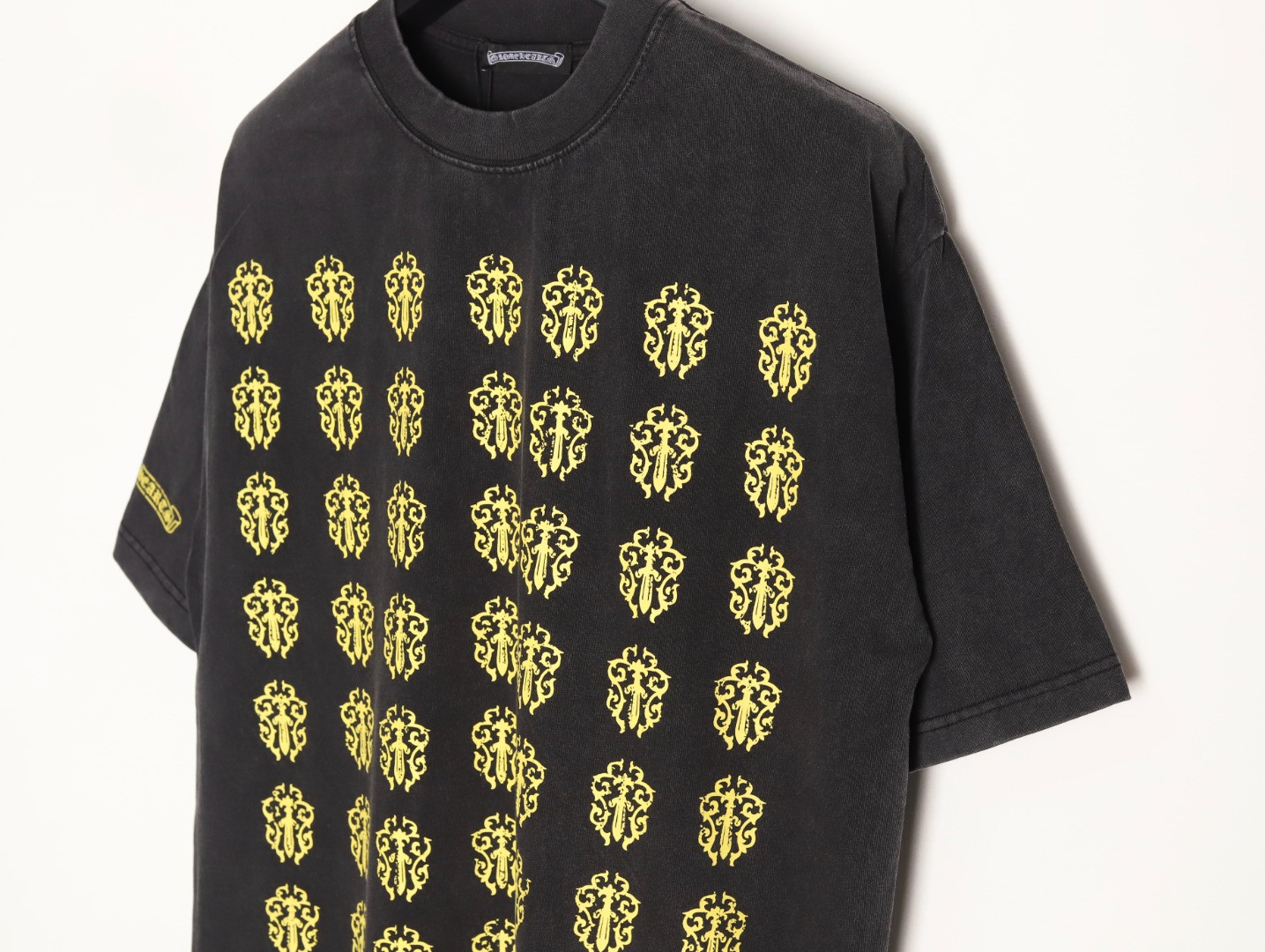 Ch**me He**ts 25ss Short-sleeved T-shirt