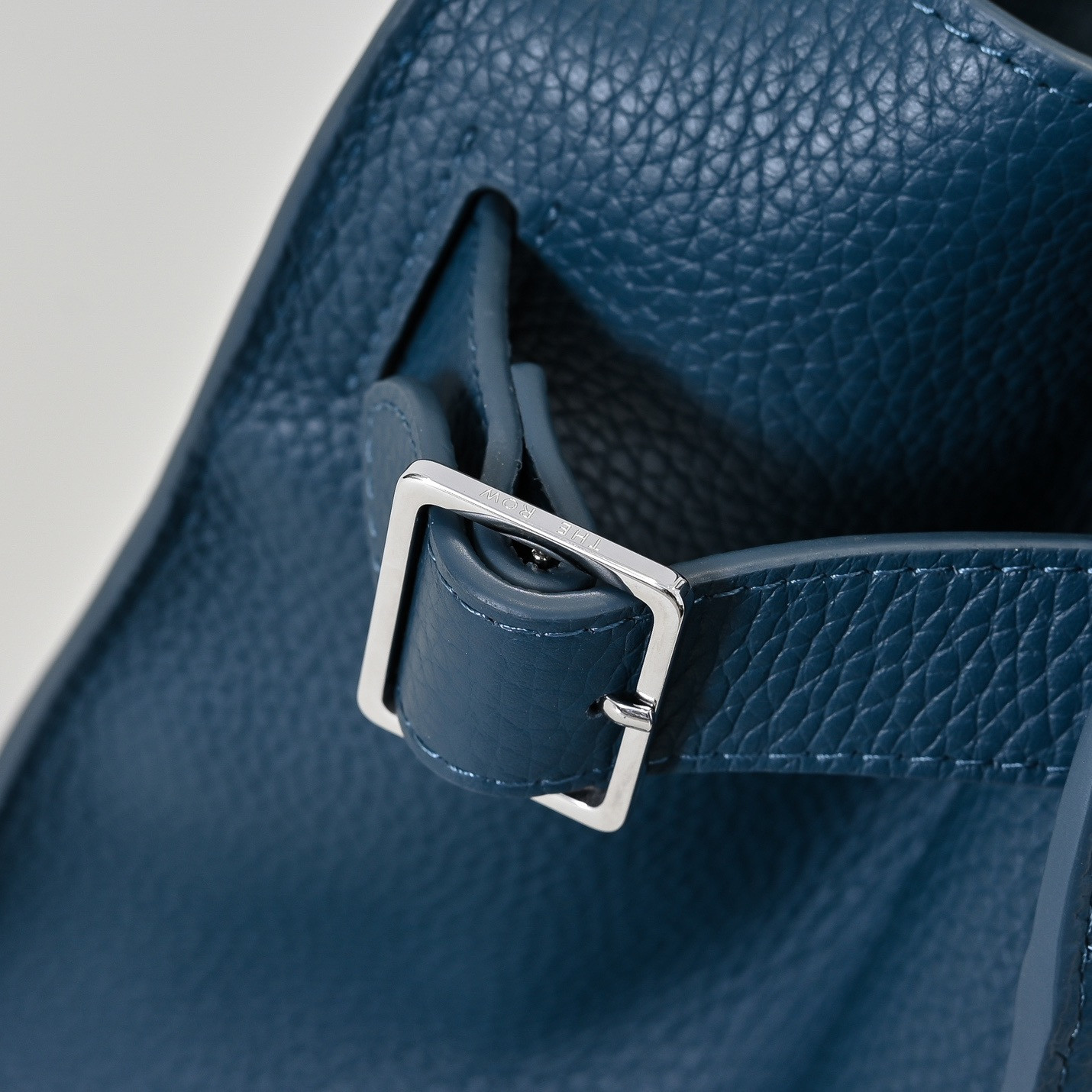 T*e R0w MARGAUX 12 32x15x25cm