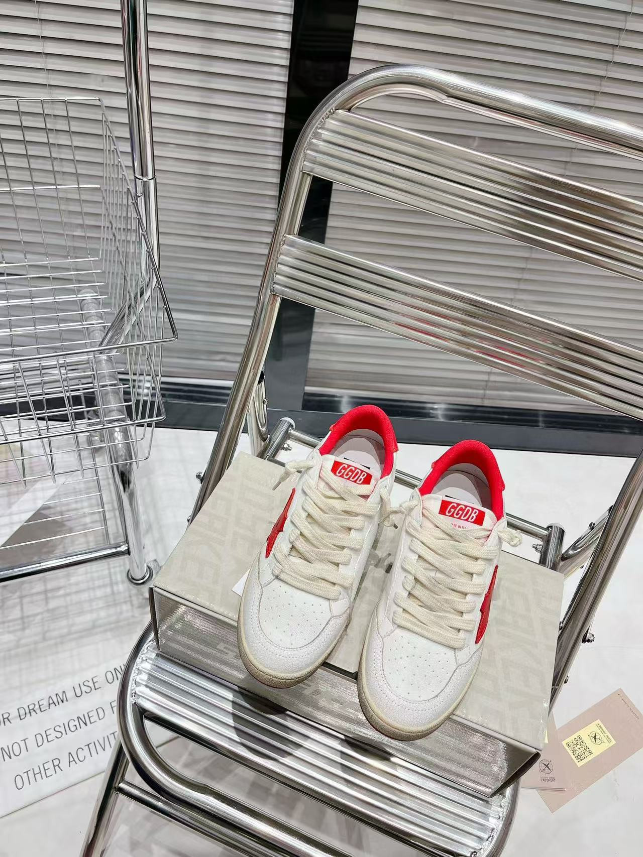 UA Golden Go*e S*per-Star Sneaker