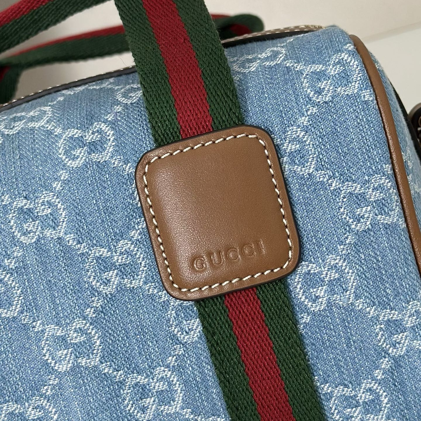 G*u*i Mini GG handbag 20x13x13cm