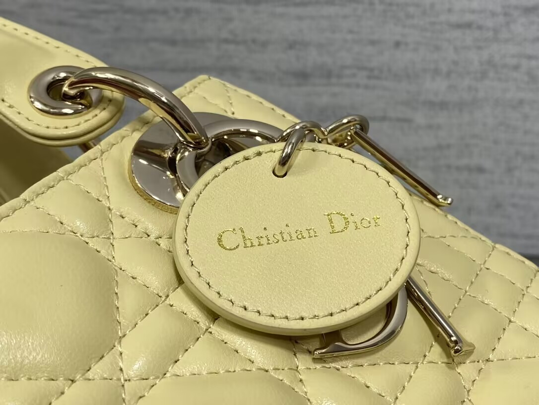 D*0r Classic Lady 17×7×15cm