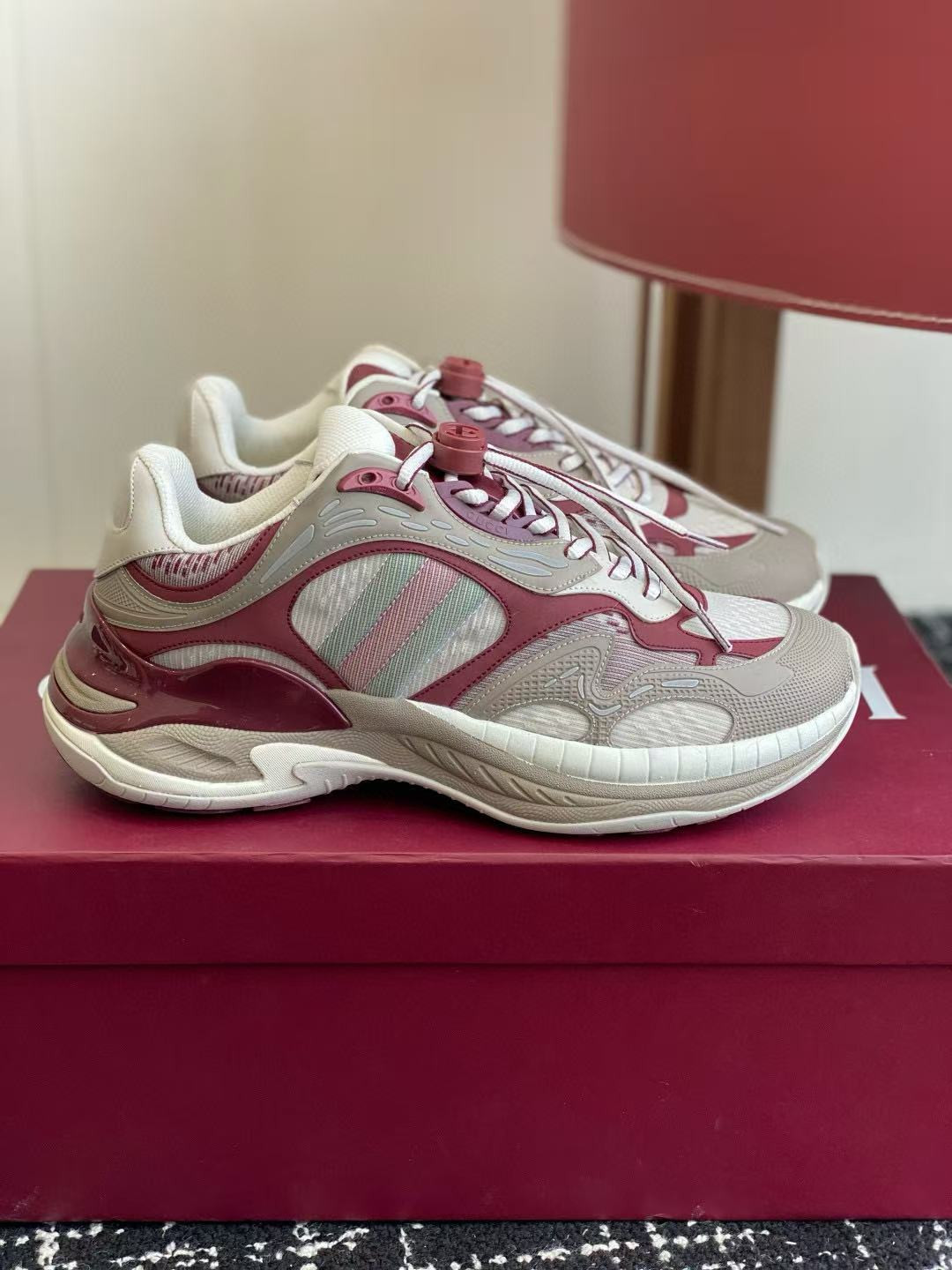 UA G*u*i 2.0 Sneaker