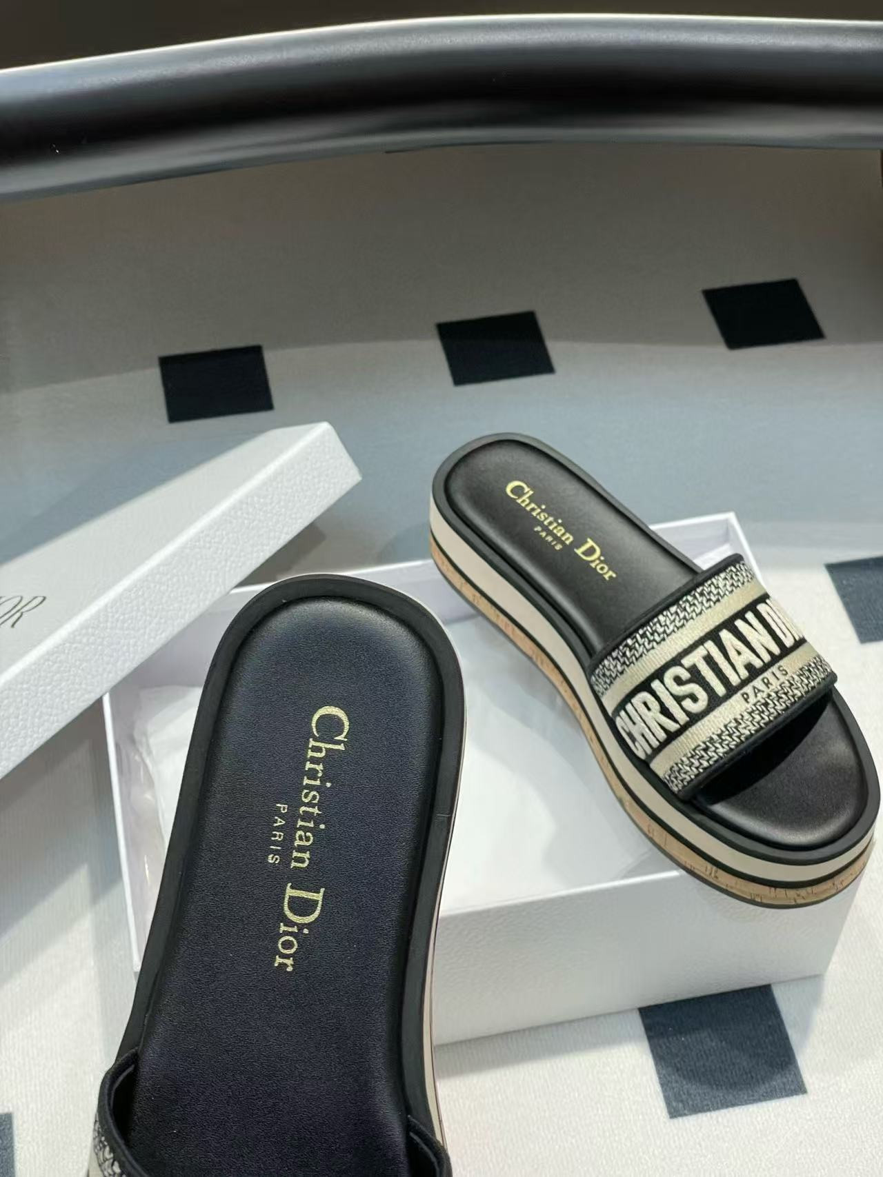 UA D*0riviera Dway Platform Slide