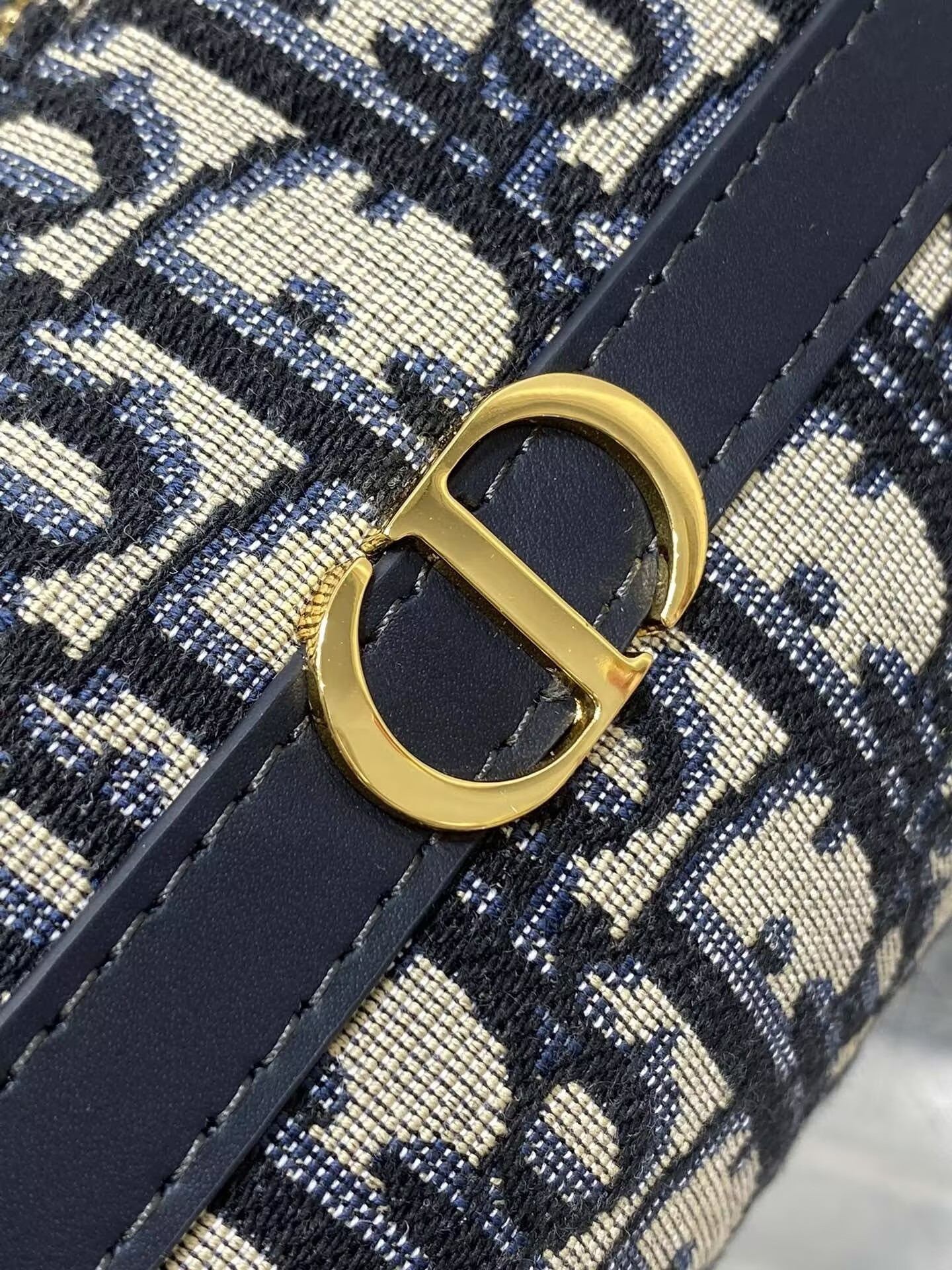 D*0r 30 Montaigne Cigale Bag 18x6.5x11cm