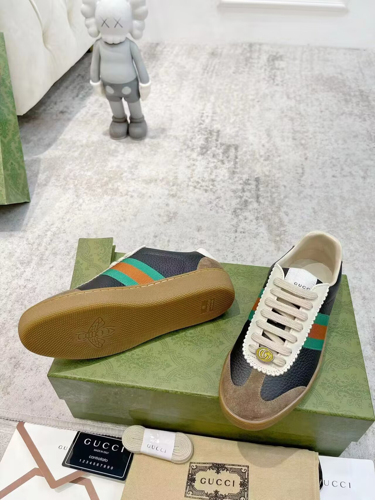 UA G*u*i G74 Web Sneaker