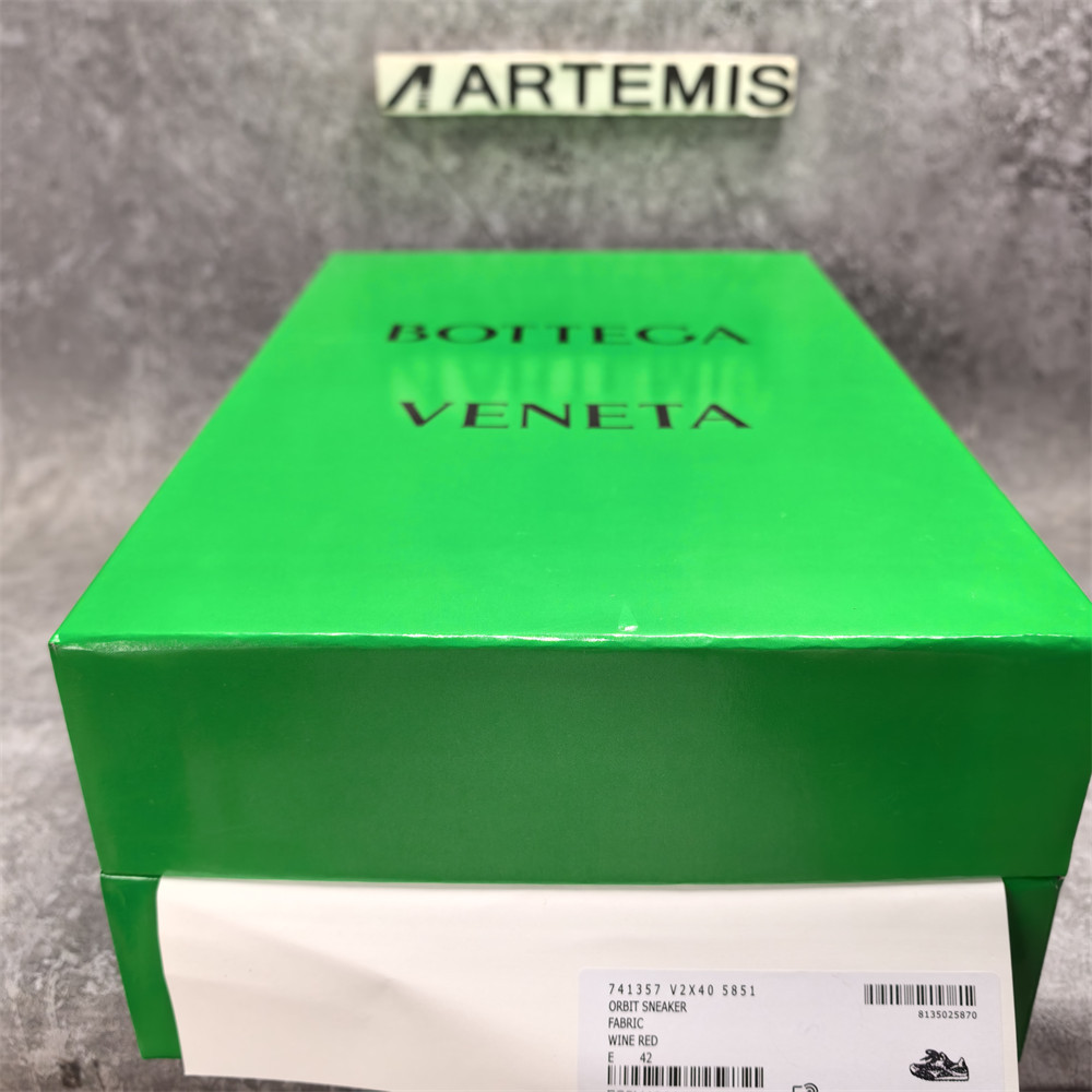 UA Bo*te*ga Ve*ne*ta Orbit Sneaker