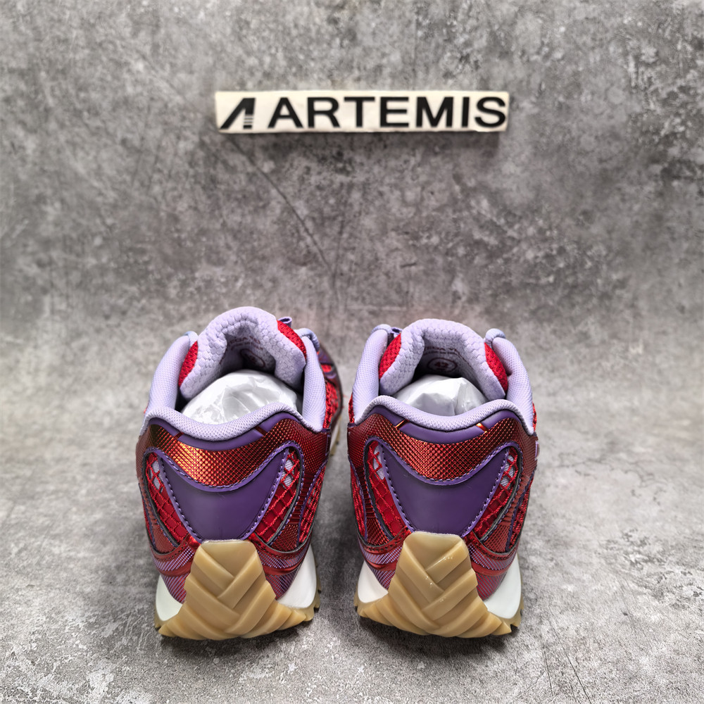 UA Bo*te*ga Ve*ne*ta Orbit Sneaker