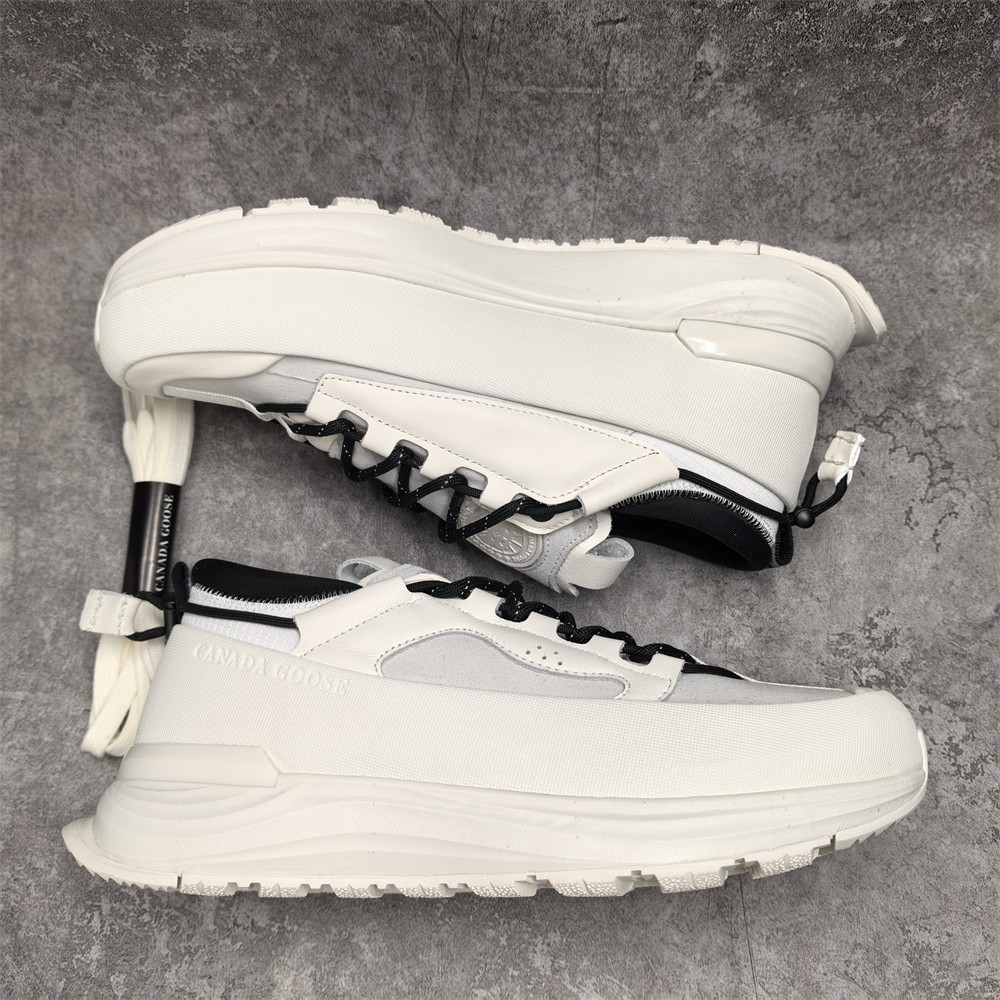 UA Can*a Go*e Glacier Trail Sneaker