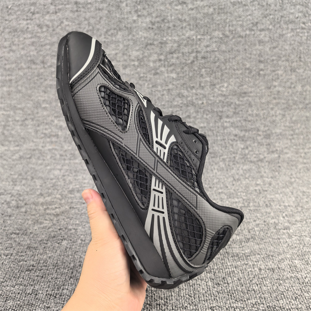 UA Bo*te*ga Ve*ne*ta Orbit Sneaker