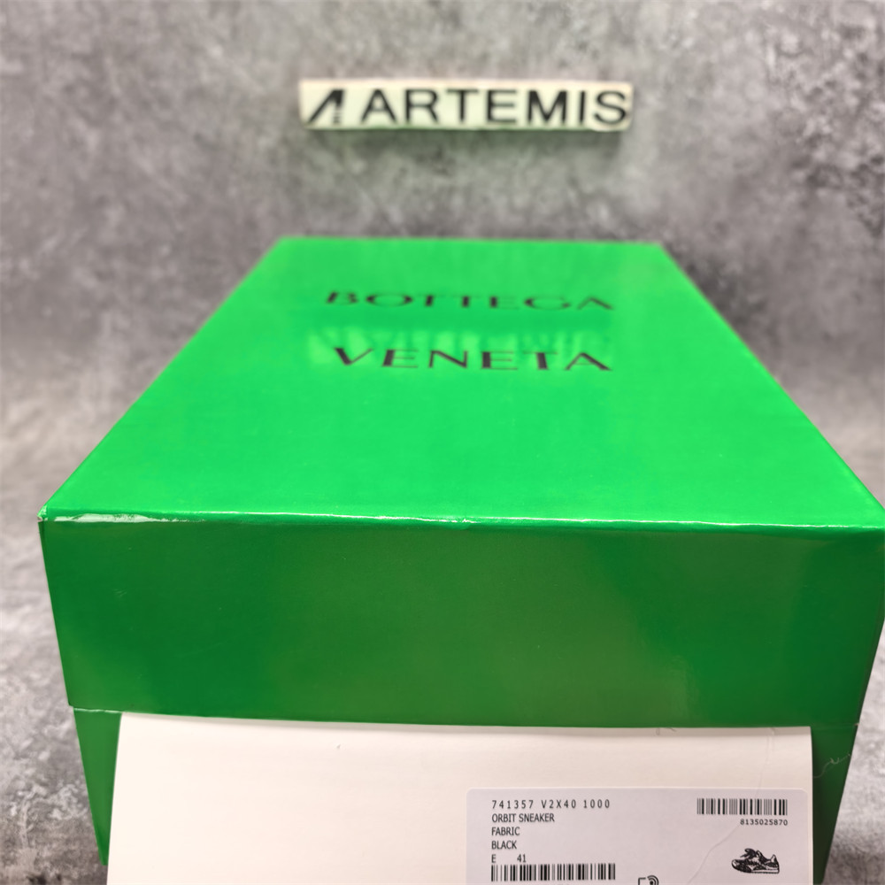 UA Bo*te*ga Ve*ne*ta Orbit Sneaker