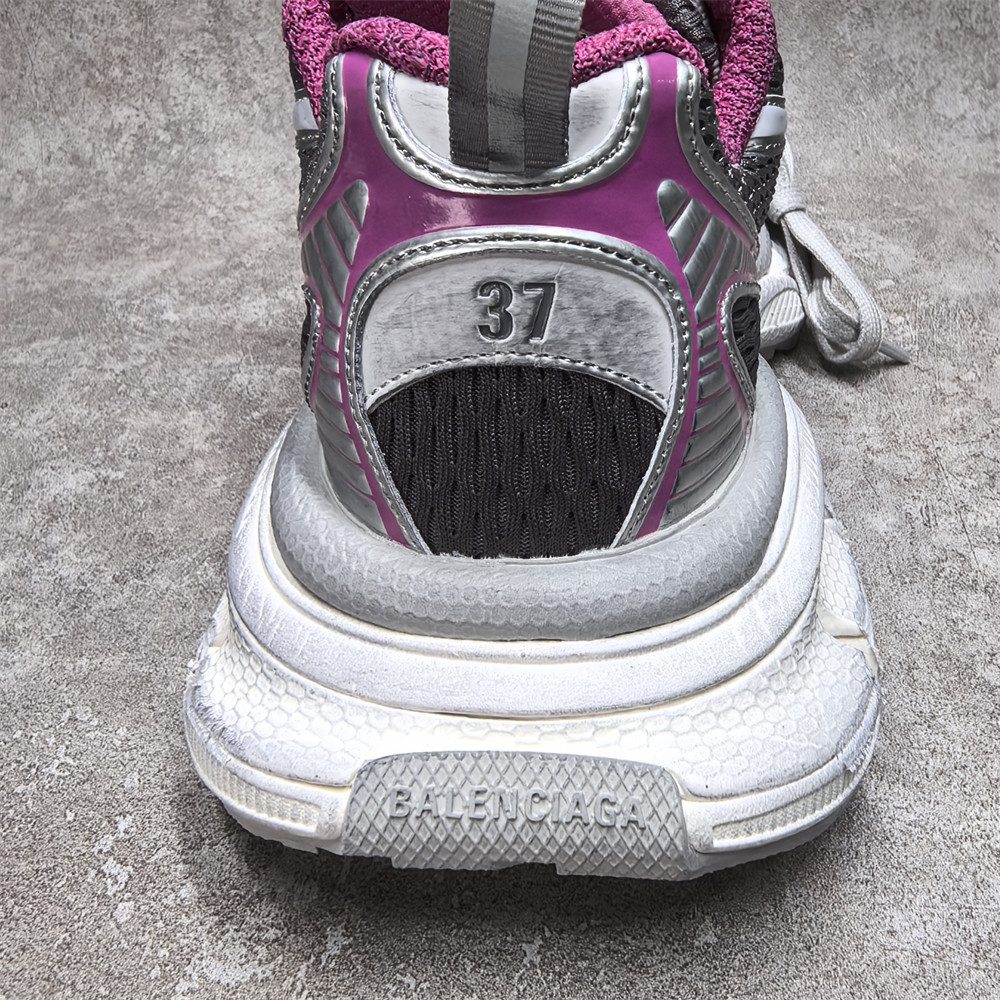 UA Balenciga 3XL Sneaker