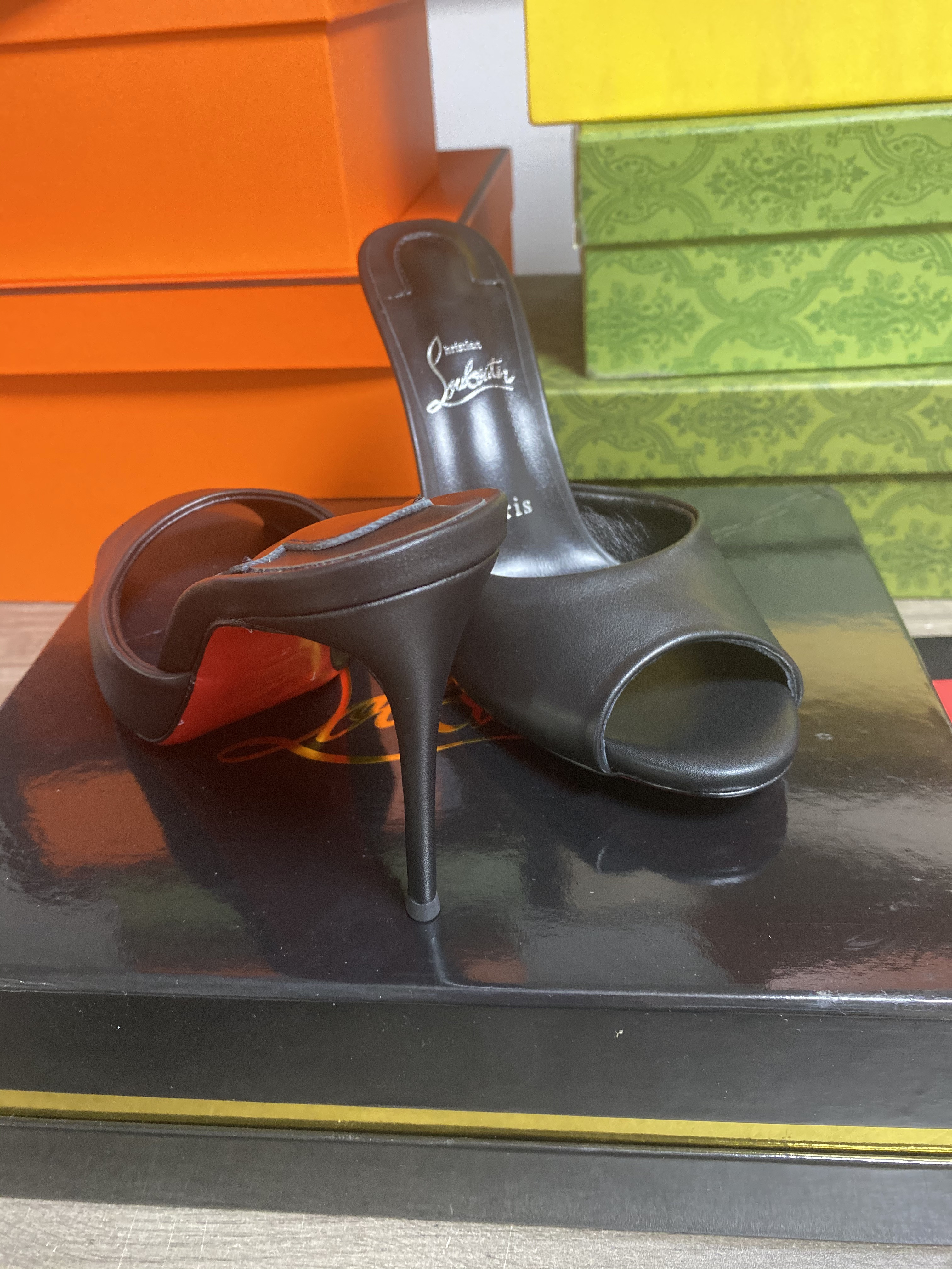 UA Ch**an Louboutin Me Dolly 100 Calfskin Leather Mules