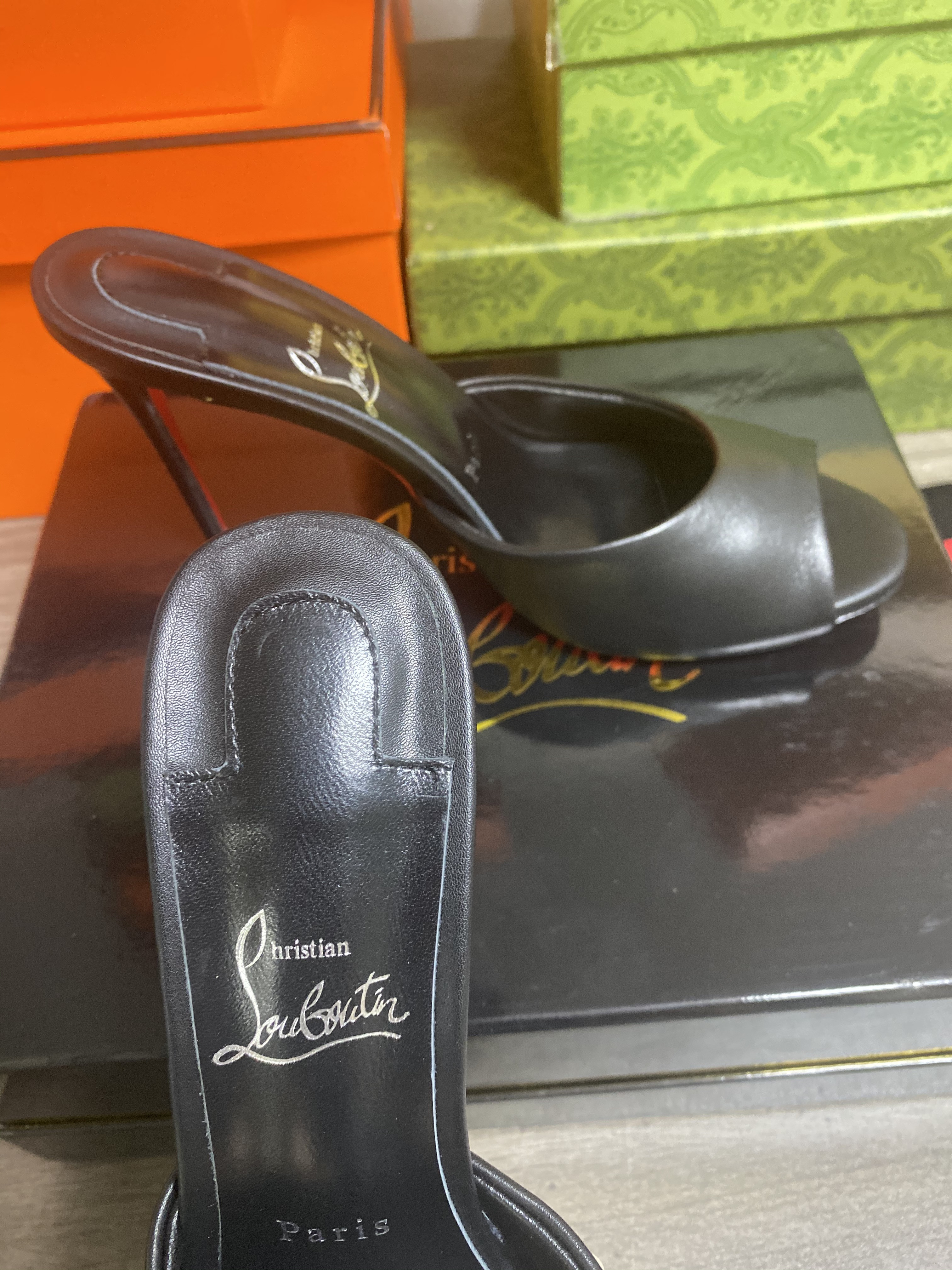 UA Ch**an Louboutin Me Dolly 100 Calfskin Leather Mules