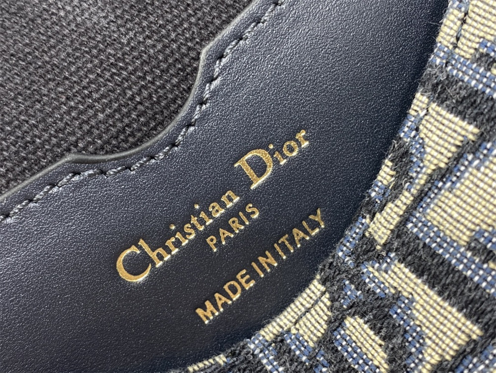 MEDIUM D*0r BOBBY BAG Blue D*0r Oblique Jacquard