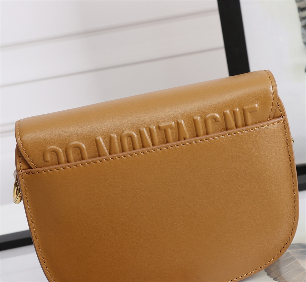 MEDIUM D*0r BOBBY BAG Camel Box Calfskin