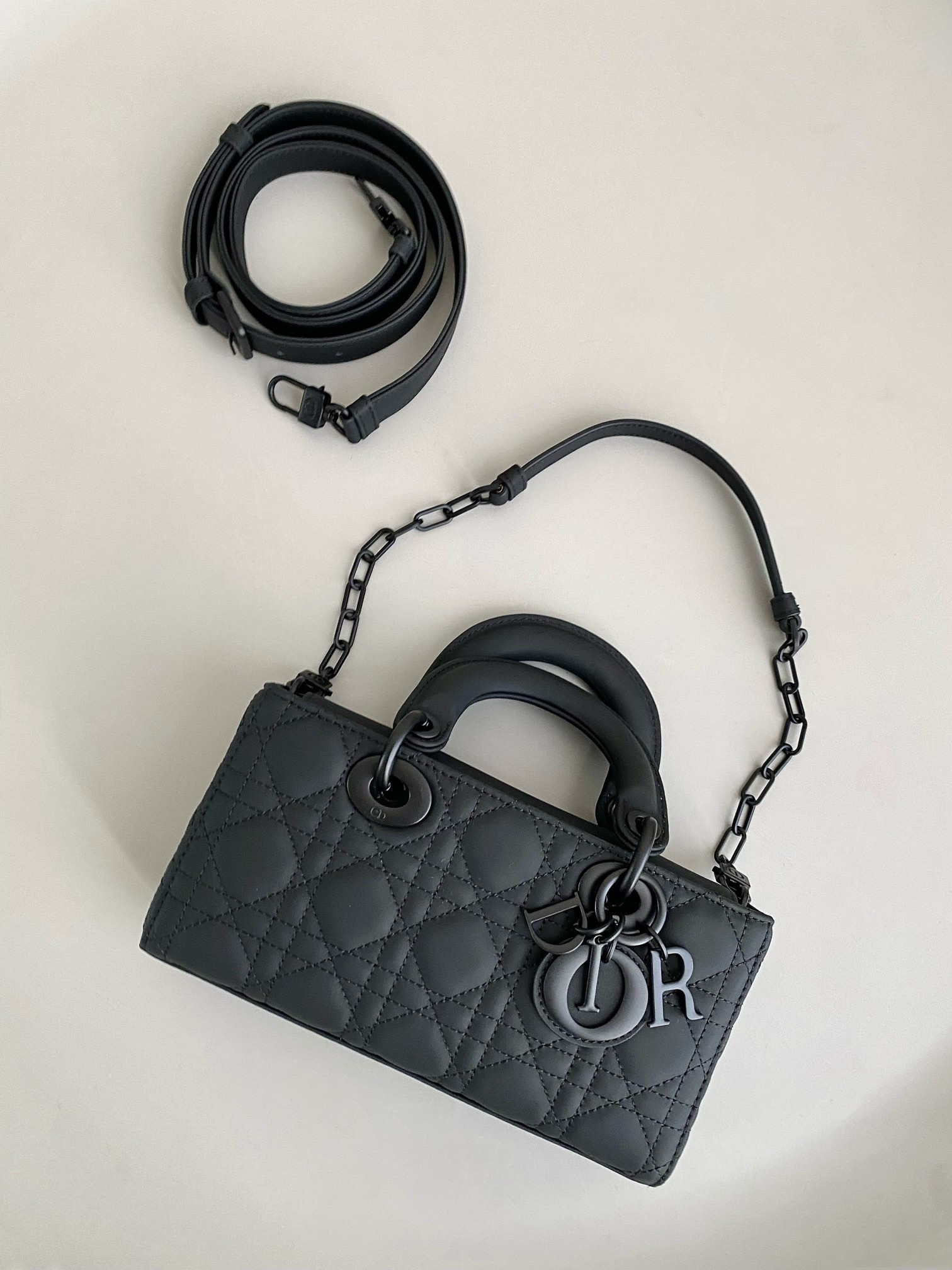 D*0r SMALL LADY D-JOY BAG Ultramatte Black Cannage Calfskin