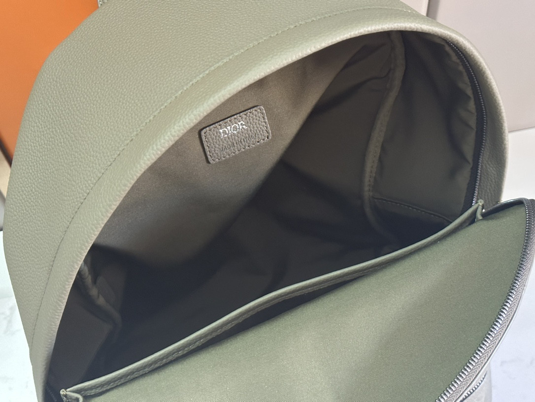 D*0r Rider 2.0 Backpack  Khaki D*0r Gravity Leather and Khaki Grained Calfskin 31 x 40 x 18 cm