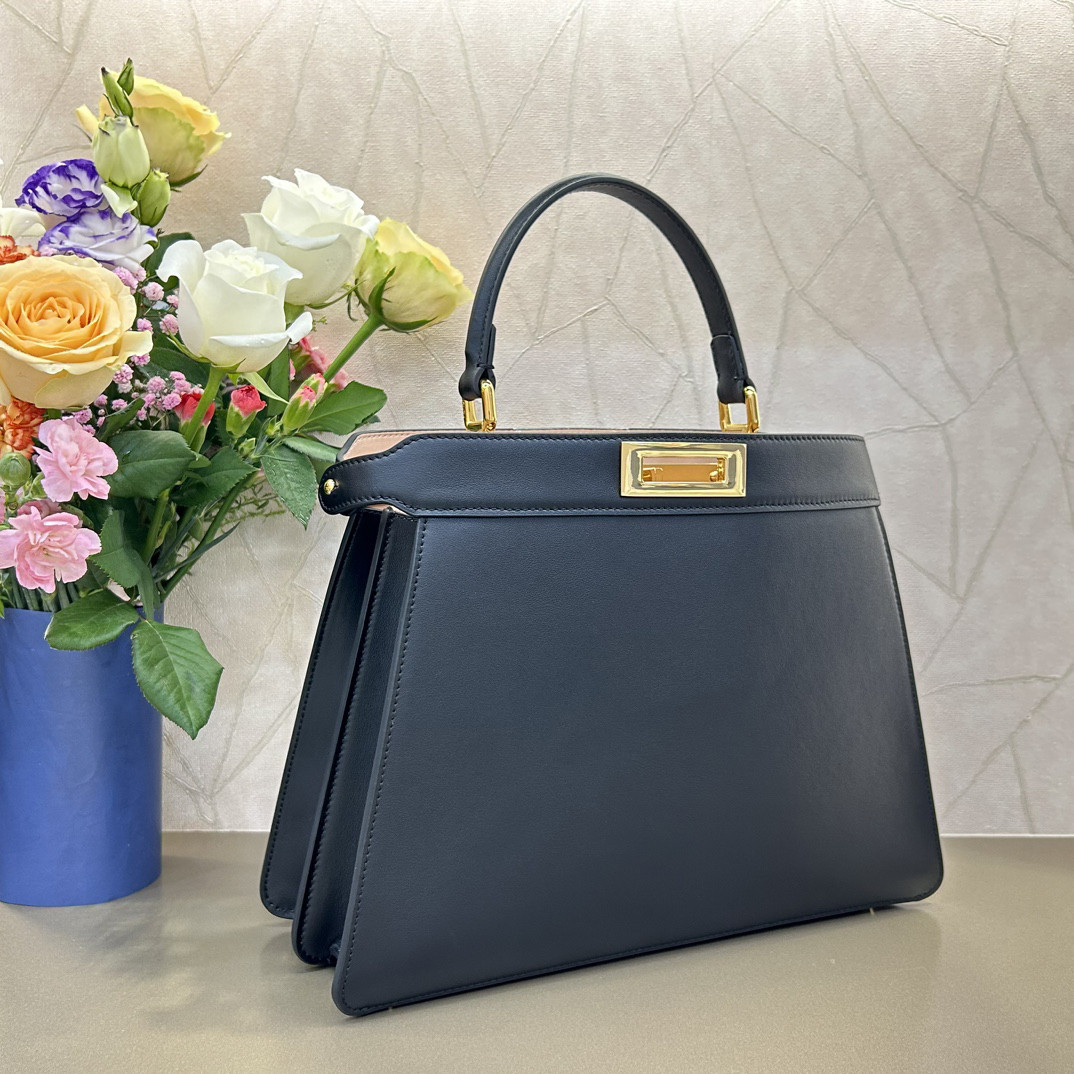 F**di Peekaboo 33x25x13cm