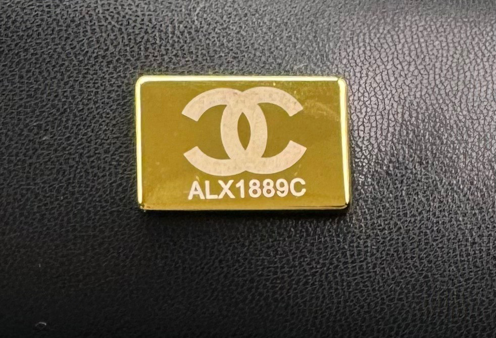 Ch*el MINI CLASSIC 11.12 HANDBAG 20 12 × 20 × 6 cm