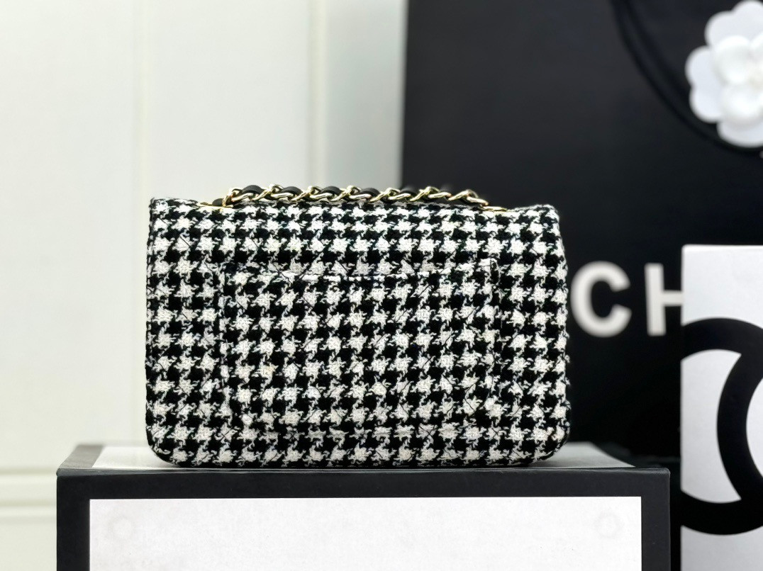 Ch*el MINI CLASSIC 11.12 HANDBAG 20 12 × 20 × 6 cm