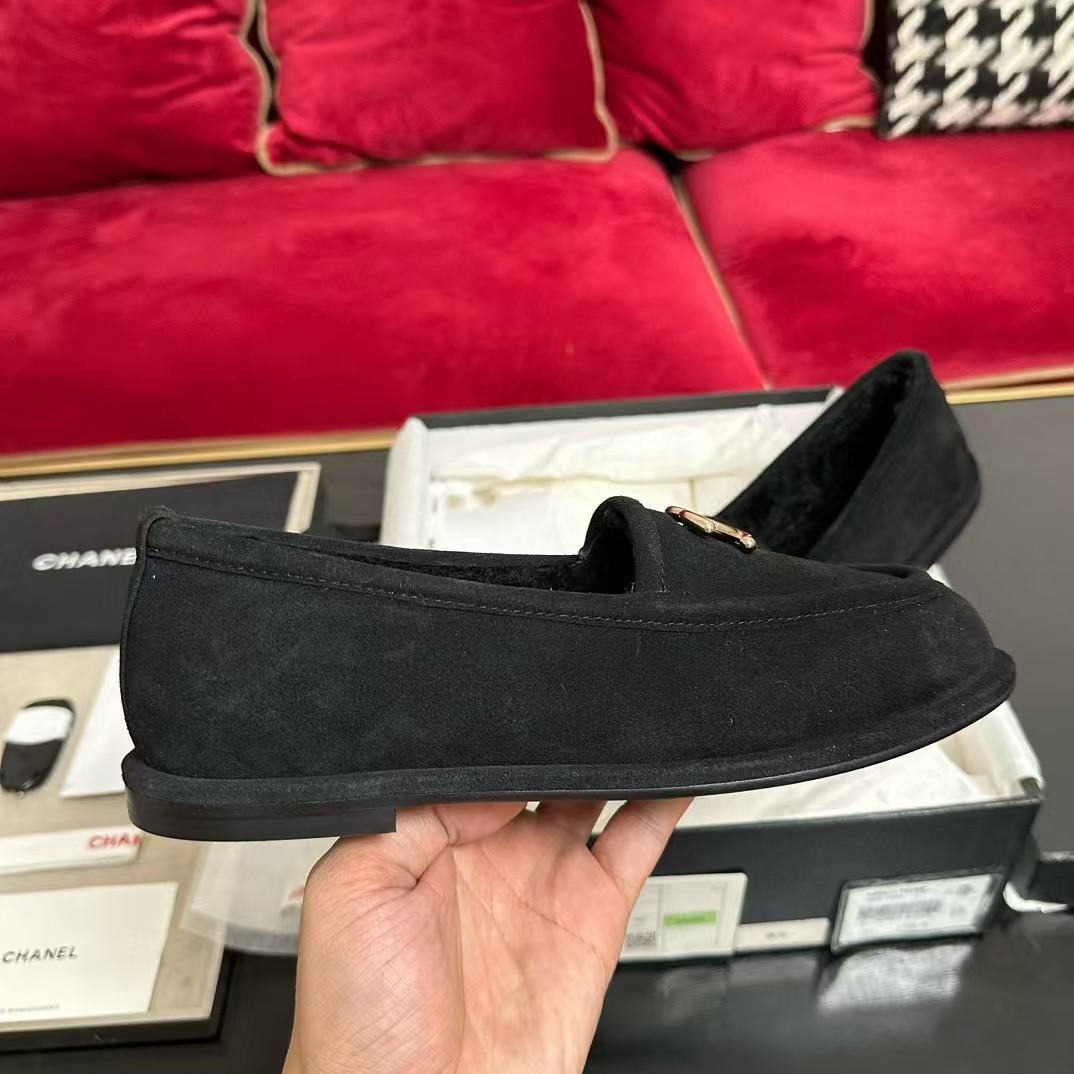 UA Ch*el Loafers
