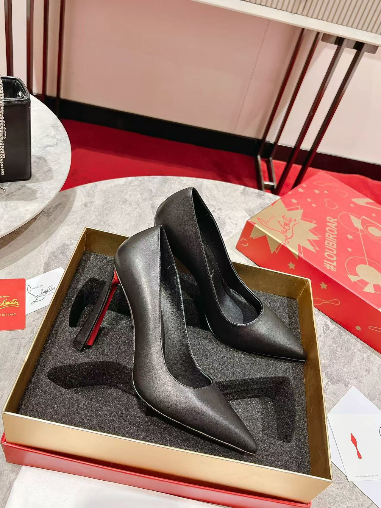 UA Ch**an Louboutin  10cm