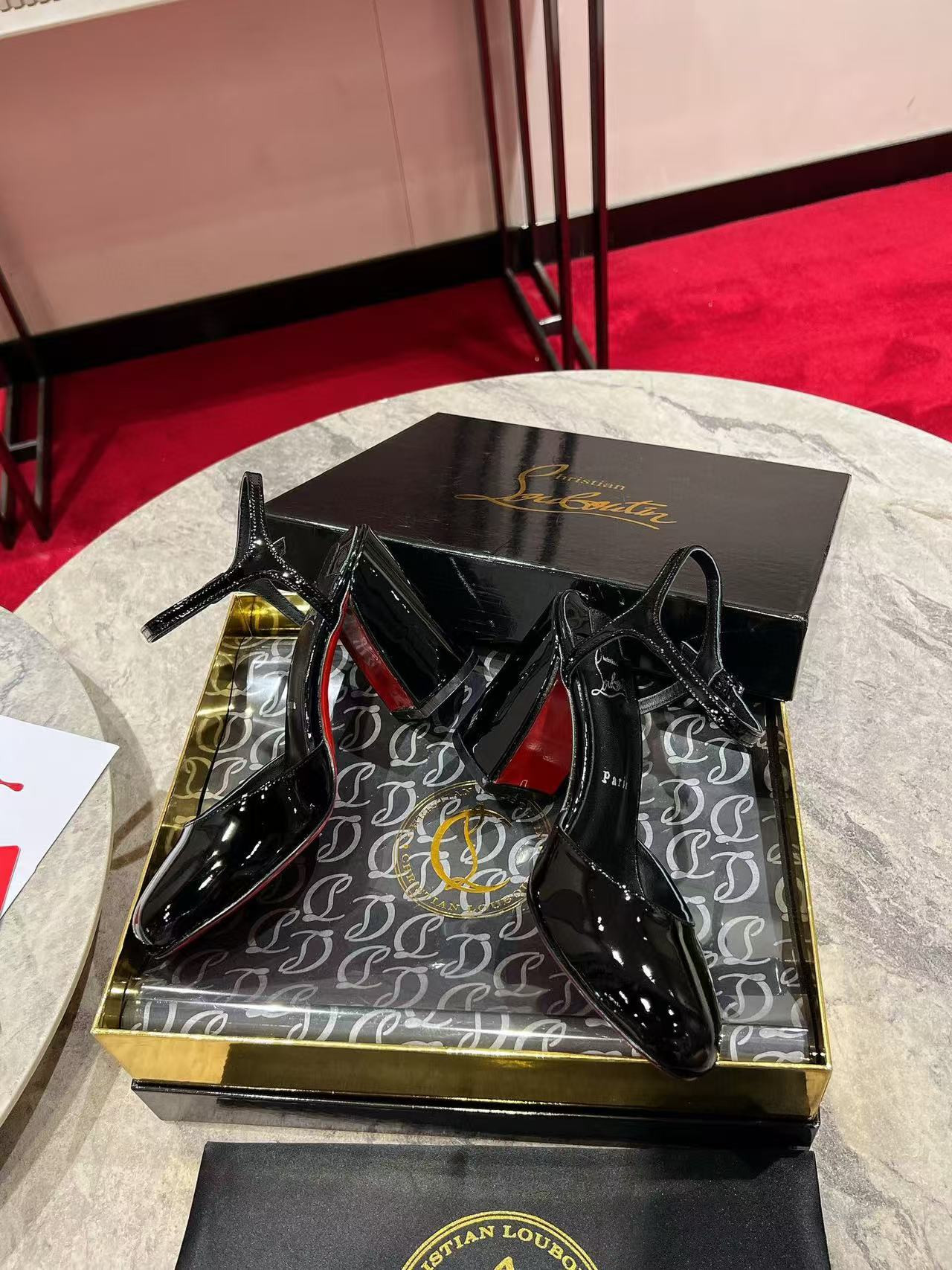 UA Ch**an LOUBOUTIN Shoes