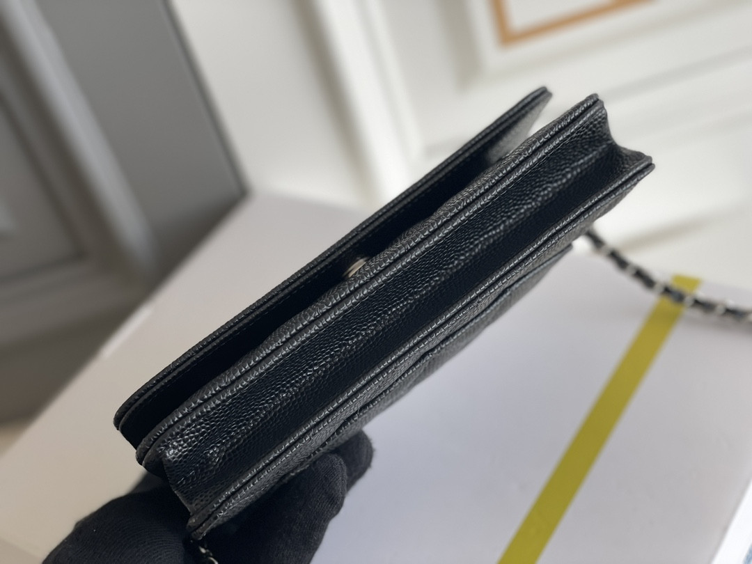 Ch*el WOC CLASSIC WALLET ON CHAIN 12.3x19.2x3.5cm