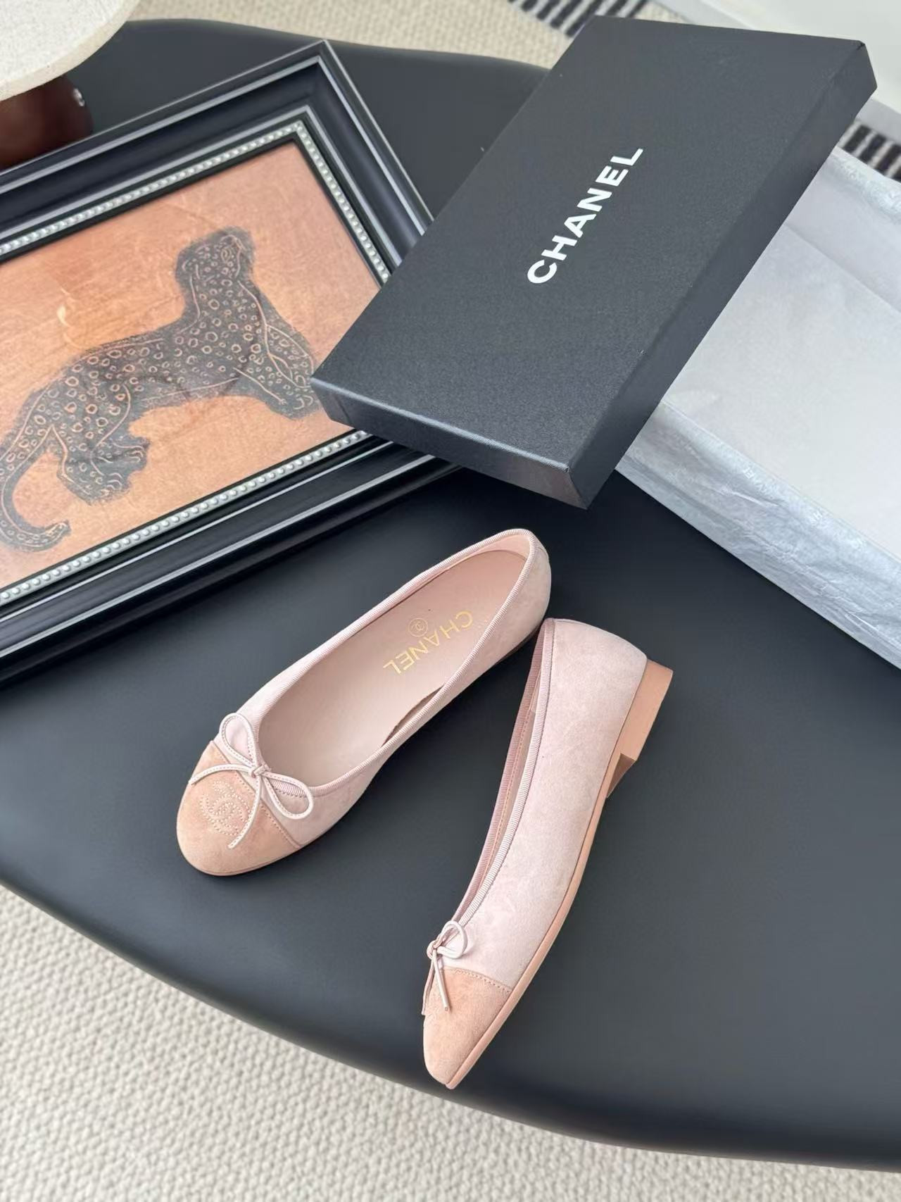UA Ch*el Ballet flats