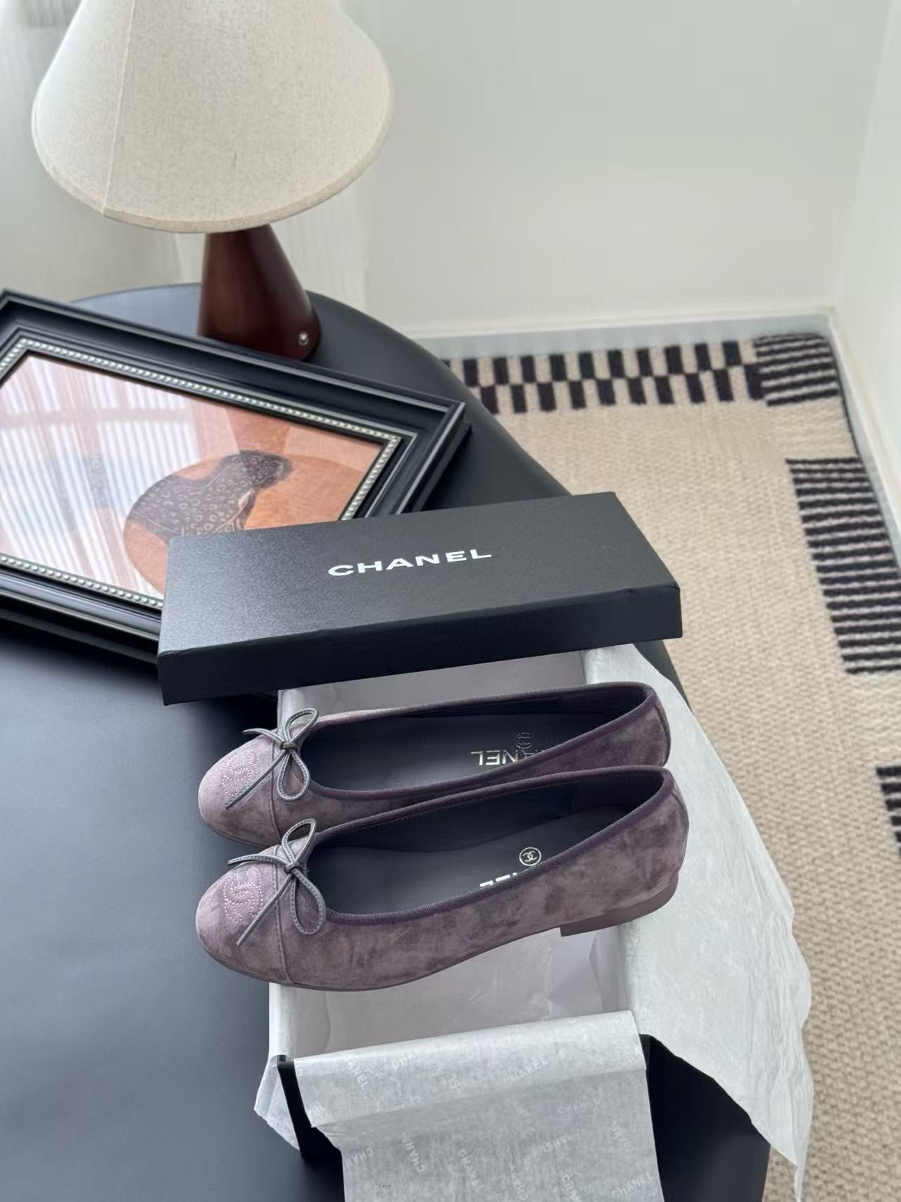 UA Ch*el Ballet flats