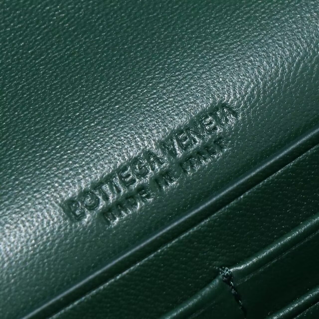 Bo*te*ga Ve*ne*ta Long Clutch Andiamo With Handle Fondant 31x13x3cm