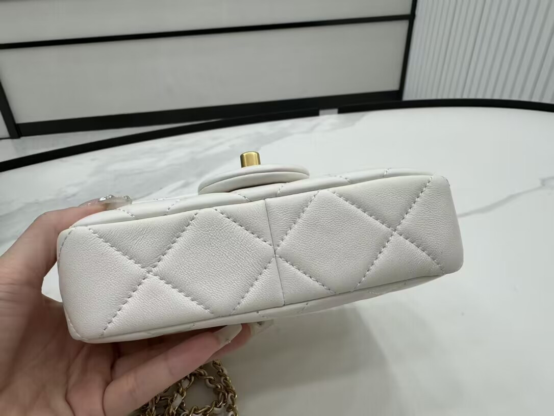 Ch*el MINI CLASSIC HANDBAG Pearl Chain 11.5x17x5cm