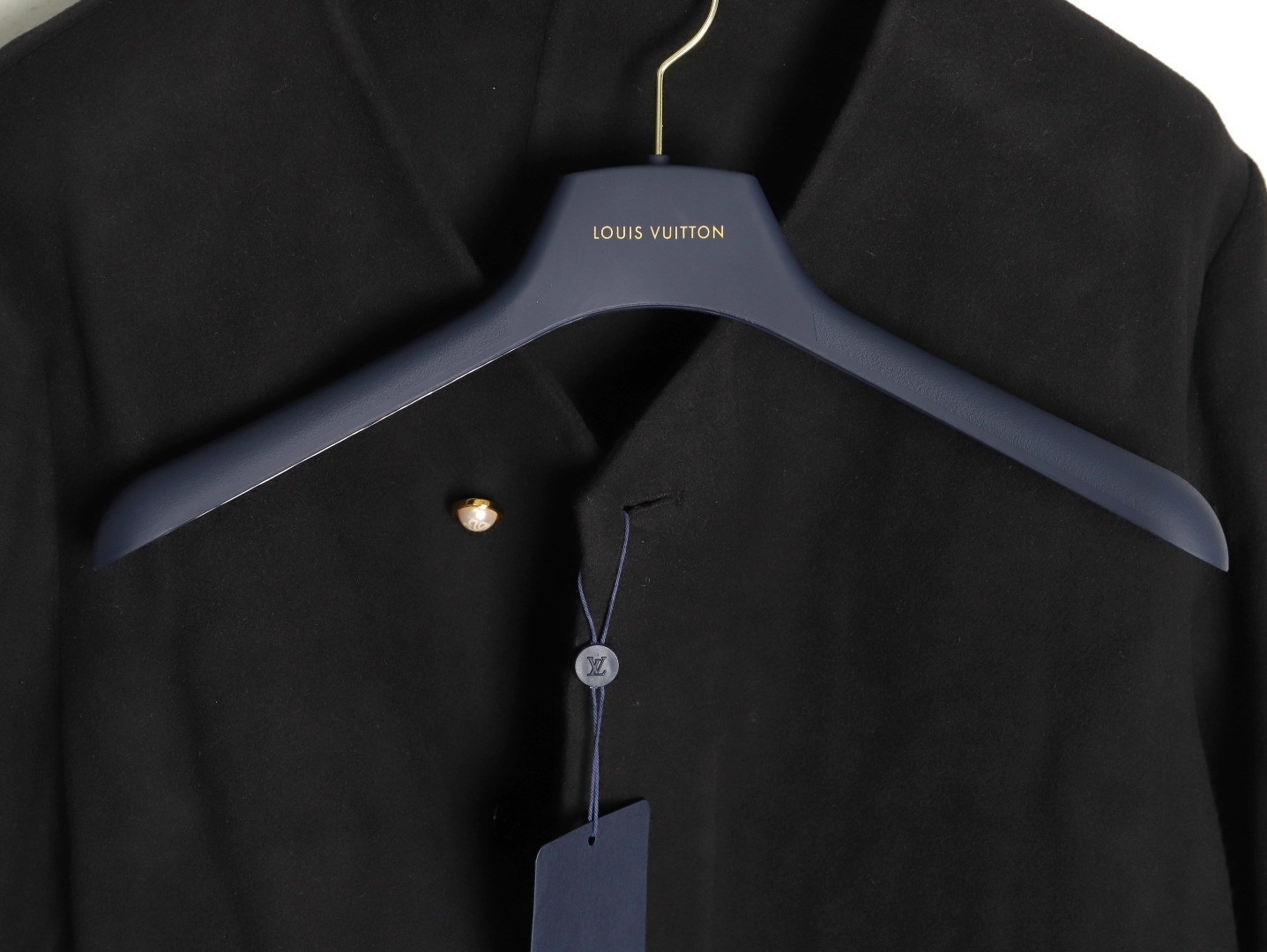 L0*is V*t0n LV Woolen Coats