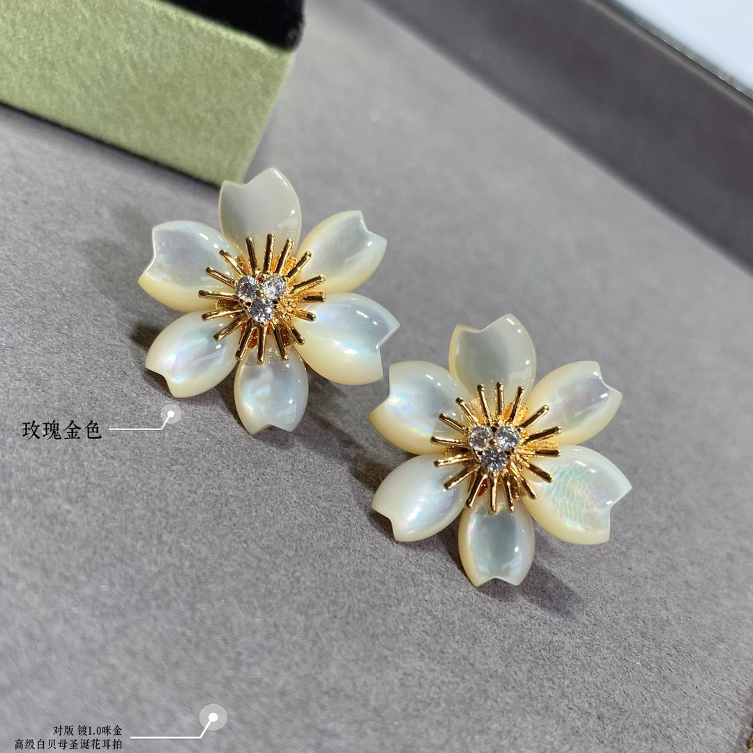 V*N CL*F & Arpels White Mother-of-Pearl Christmas Flower Earrings