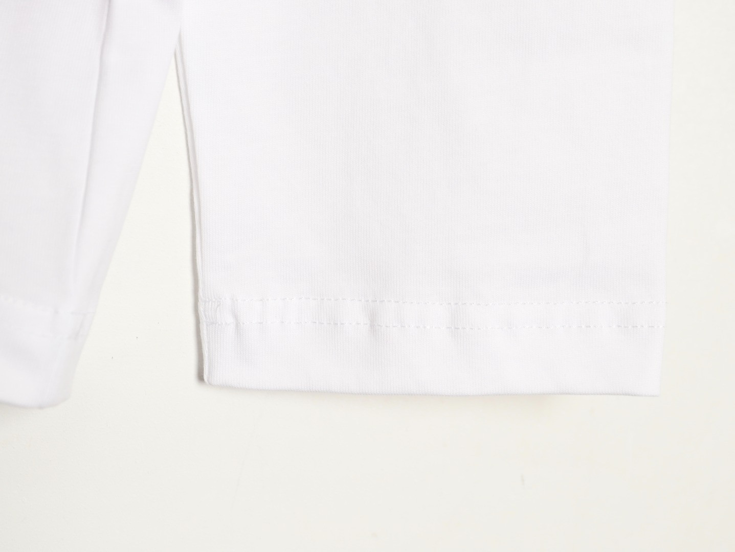 Ba*len*cia*ga Long-sleeved T-shirt