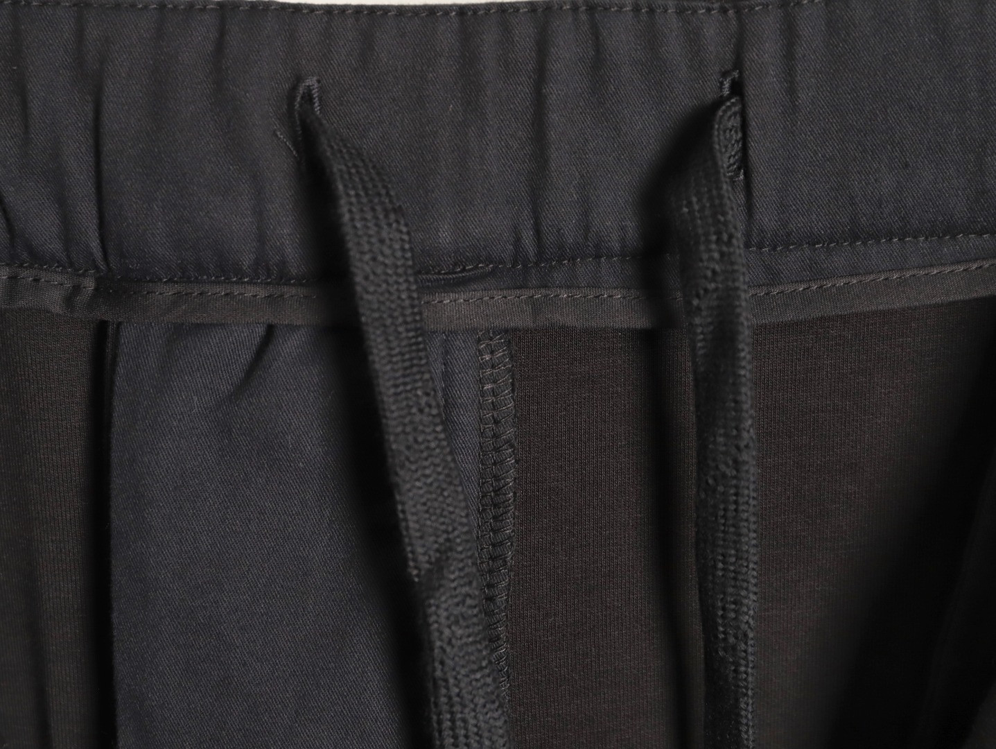 L0*is V*t0n LV Trousers