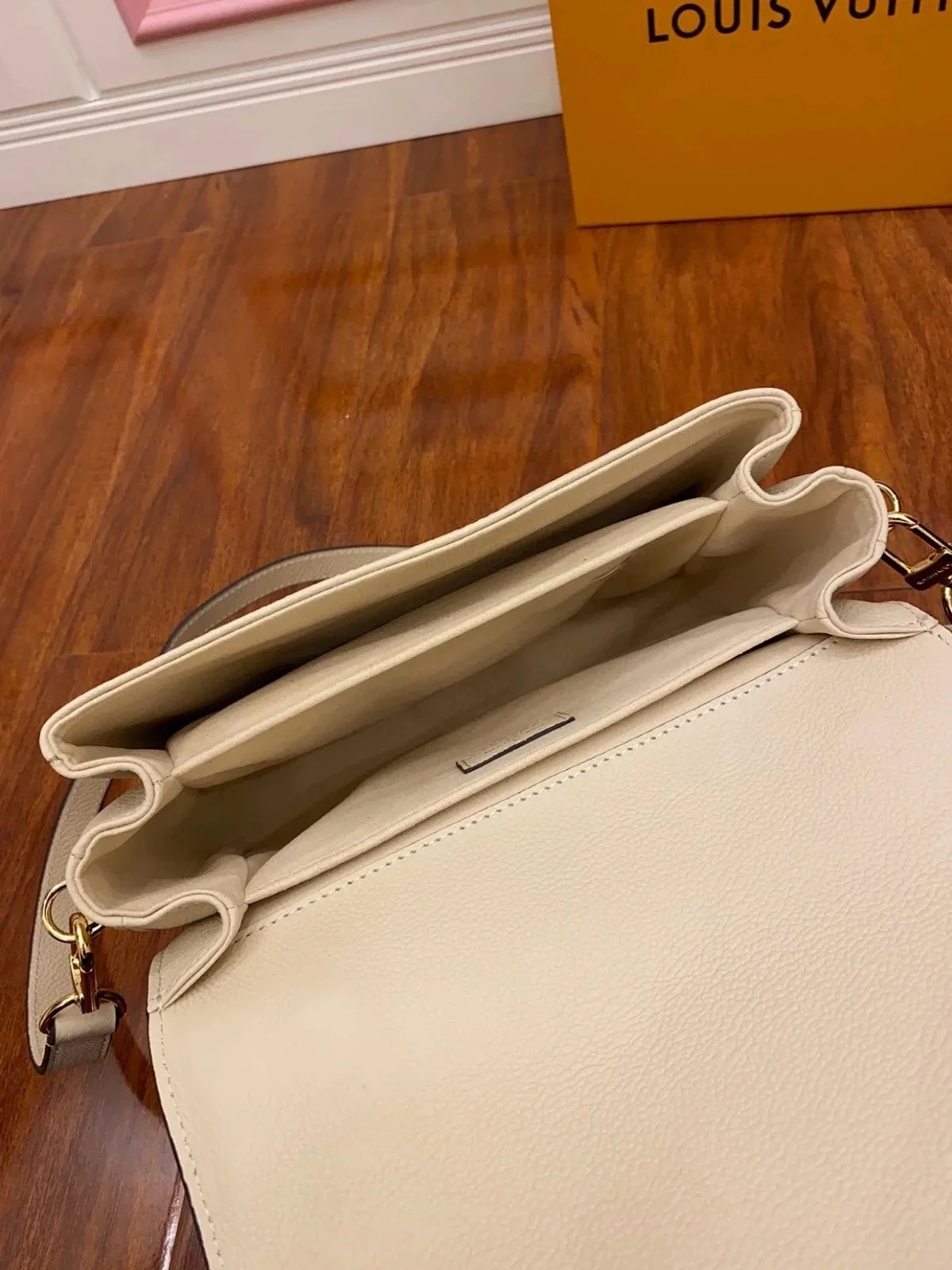 LV POCHETTE METIS M45596